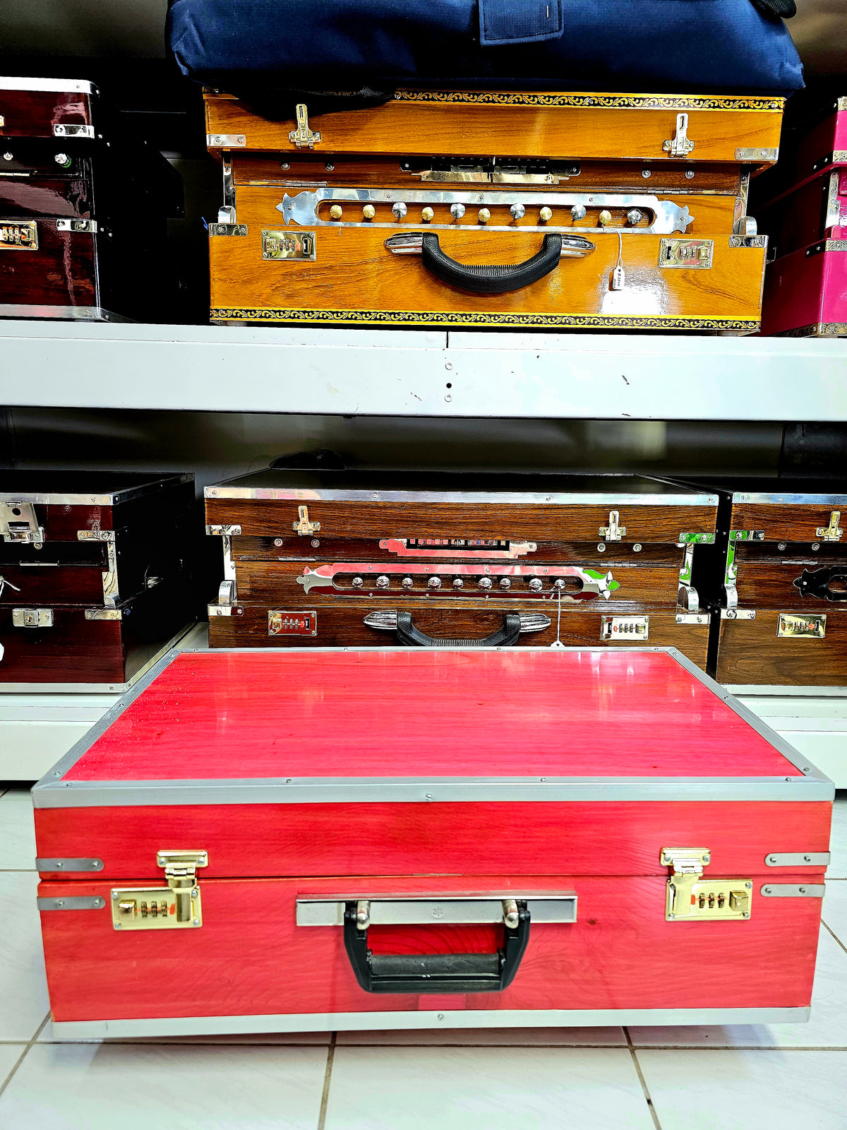 Melodic Resurgence: Refurbished Pink 2-Reed Pine Wood Traveller Harmonium (No Coupler)
