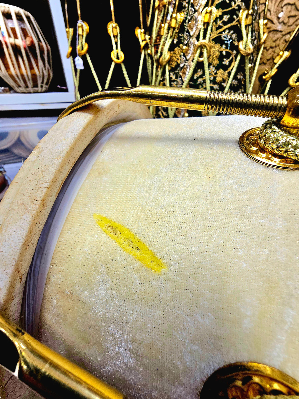 Cream Symphony Velvet Serenade Dholak *Minor Cosmetic Blemishes