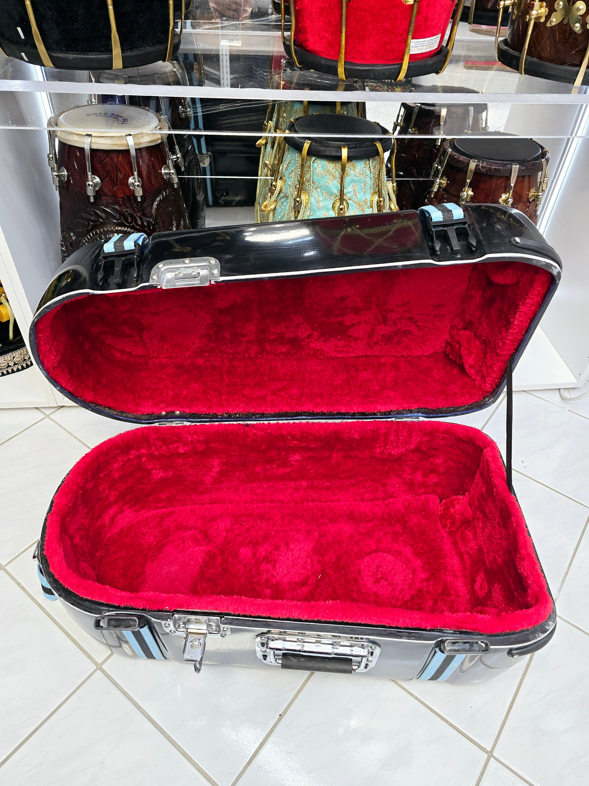 Midnight Aegis Standard Tabla Case – Single Lock, Reinforced Handles & Padded Interior *Minor Cosmetic Defects* - Sangeet Store