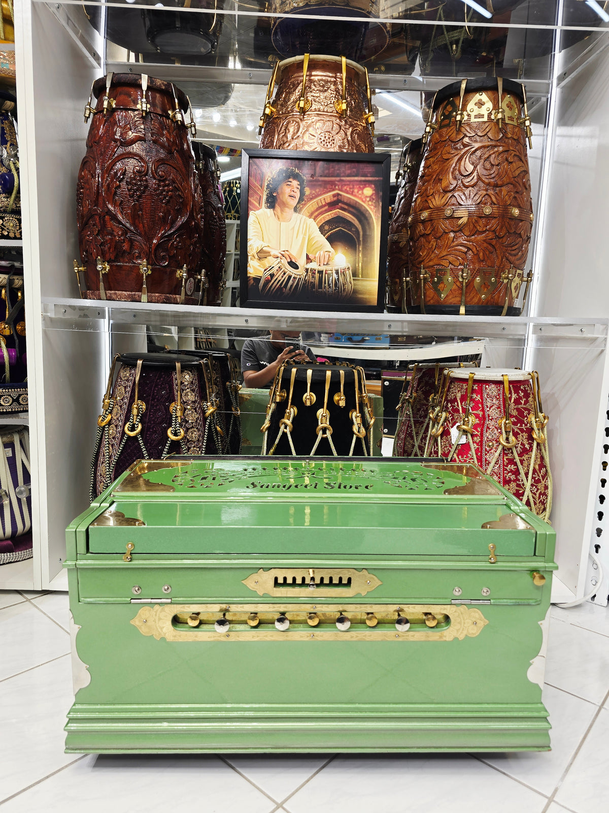 Emerald Raag | Sparkly Green 3-Reed BMF 9-Scale Changer Harmonium with Black Keys – Sangeet Store