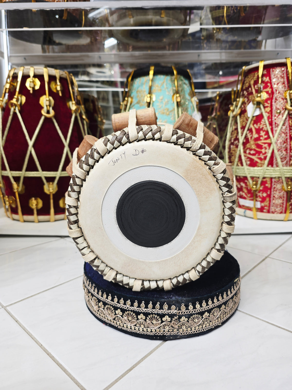 Naad Shreshtha | 7.25" D/D#/E Jonty Red Sheesham Jori Dayan – Exceptional Sound