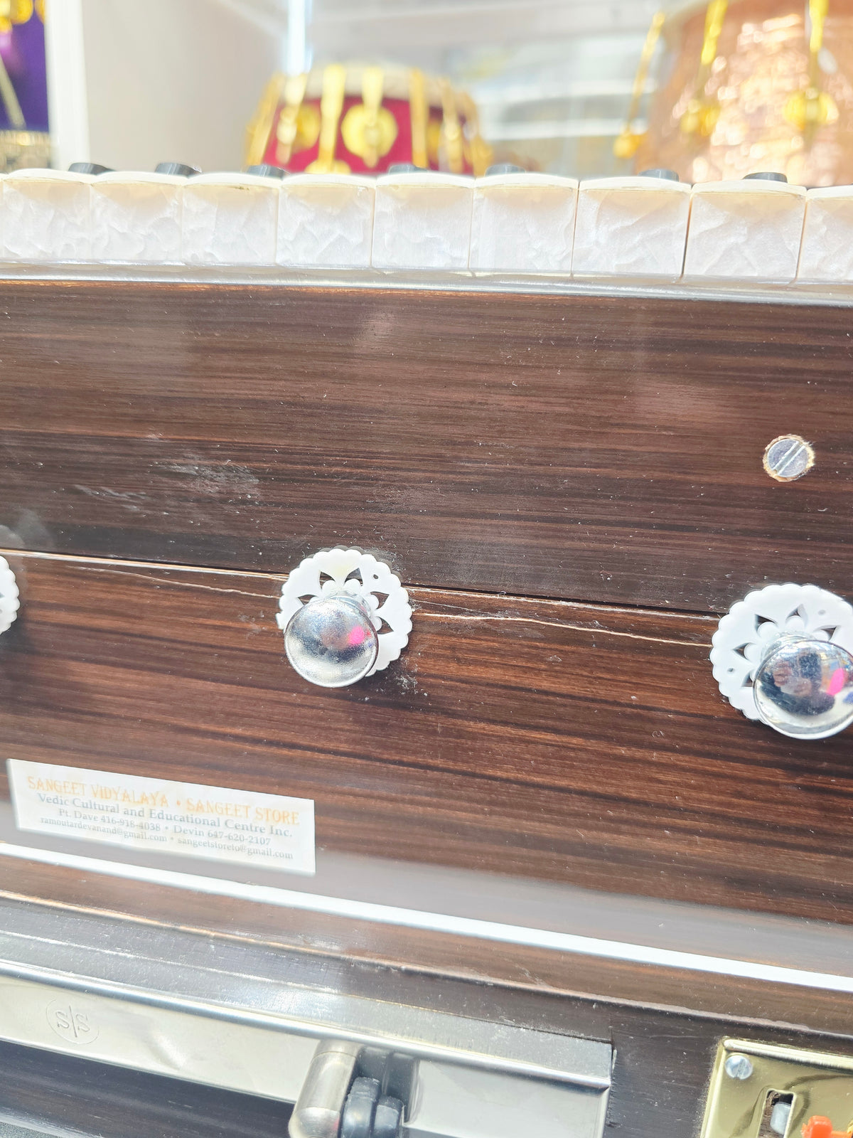 Deep Voyage | 32-Key Dark Brown Traveller Harmonium – With Stoppers *Cosmetic Defects