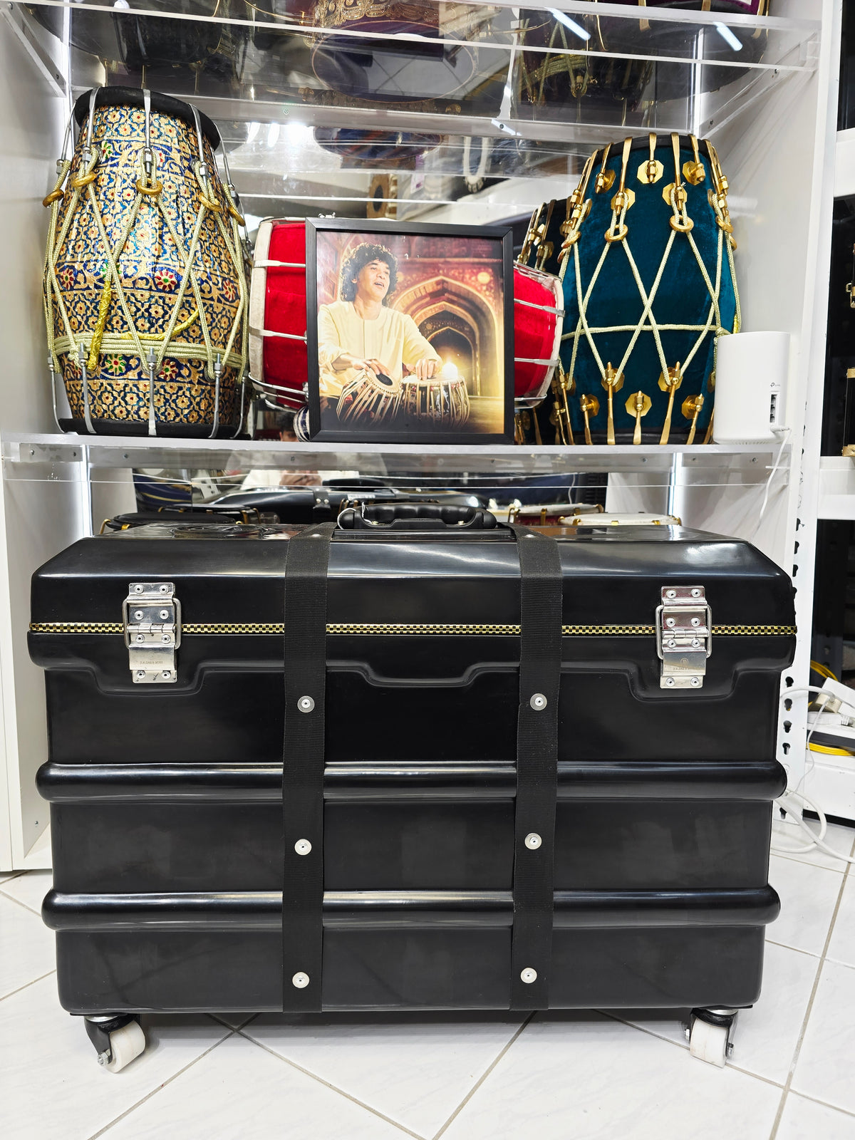 Obsidian Voyage Pro Case: Scale Changer Harmonium Travel Case *Very Minor Cosmetic Blemishes *3 Reed 9-Scale Changer Case