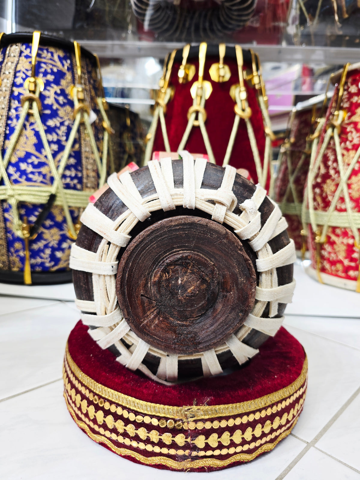 Rakta Naad Precision Dayan:
5.25" Red Sheesham E/F Scale - Bharat Kakade *Minor Vibration on Open Notes