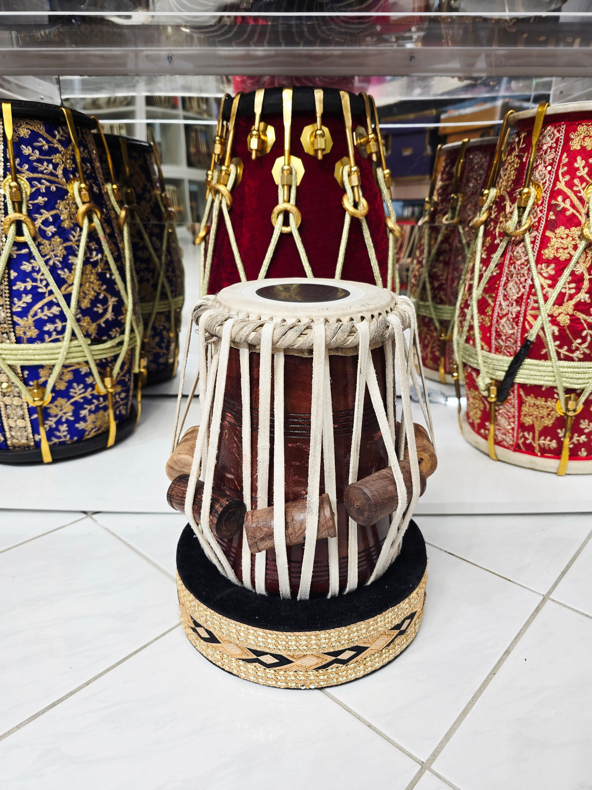 Naadrekha™ Dayan — 6″ B / C Red Sheesham *Minor Cosmetic Blemishes