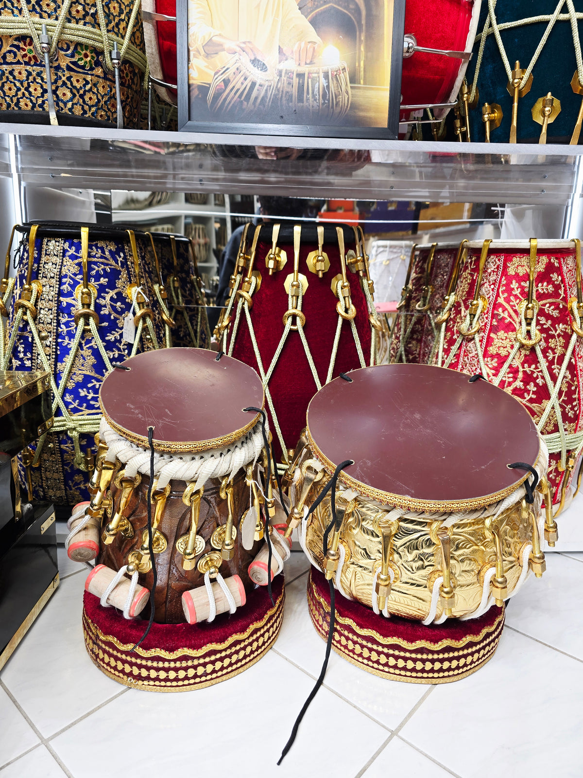Swarna Veer™ Exotic Bolted Tabla Set — 5.5″ D / D♯ Red Sheesham Dayan + 9.25″ Heavy Bayan (6.4 kg) *Slight Ringing on Both Pieces