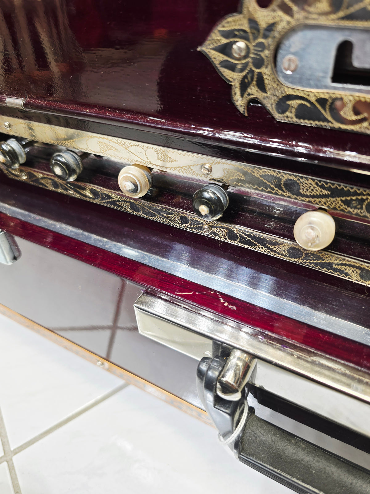 10% Deposit Link for Darshan: Virtuoso's Delight: Authentic Paul & Co. 3 Reed 9 Scale Changer Harmonium