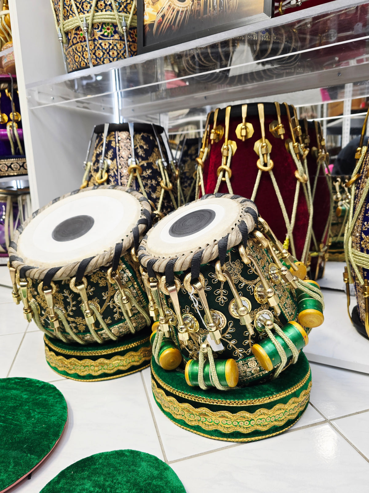 HaritNaad Gaurav™ Sherwani Bolted Tabla Set — 6″ Red Sheesham C♯/D Dayan (Heavy Weight) + 9.25″ Copper Bayan