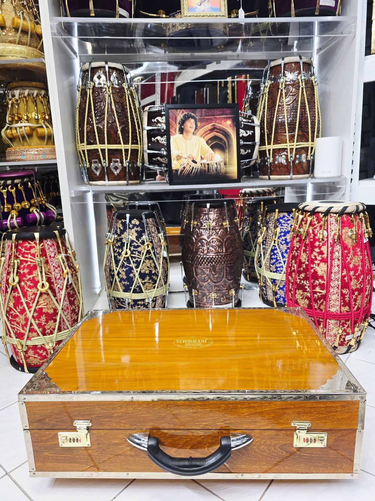Svarn-Surobani Dominion™ Grand Scale-Changer Harmonium
4-Reed BMMF | 13-Scale Changer | Traditional Wood Finish | Golden German-Style Keys