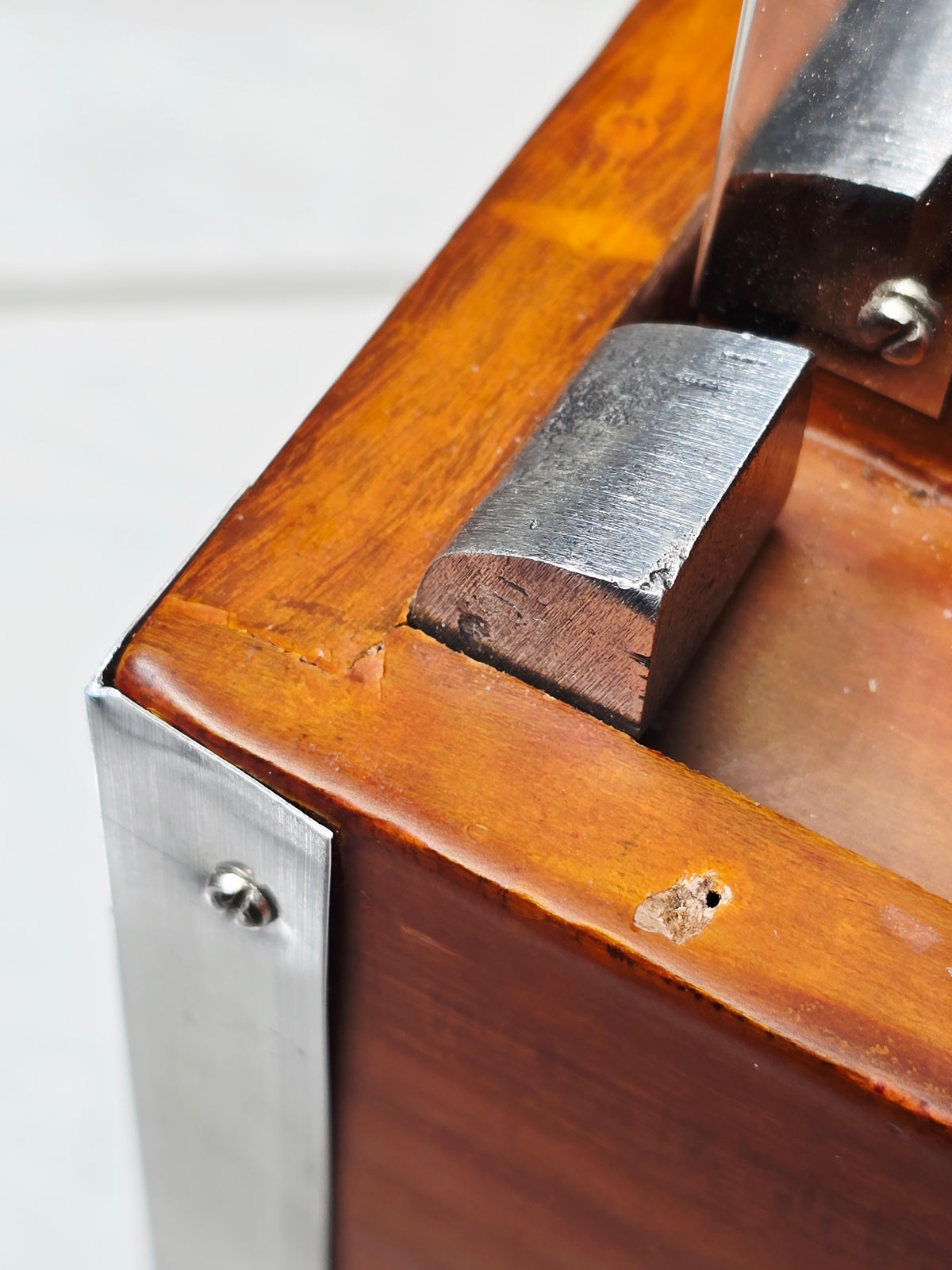 Surodha — 4-Reed BMMF · German Reeds, 13-Scale Changer Harmonium · Matte Wood Grain · German-Style Keys *Minor Cosmetic Blemishes