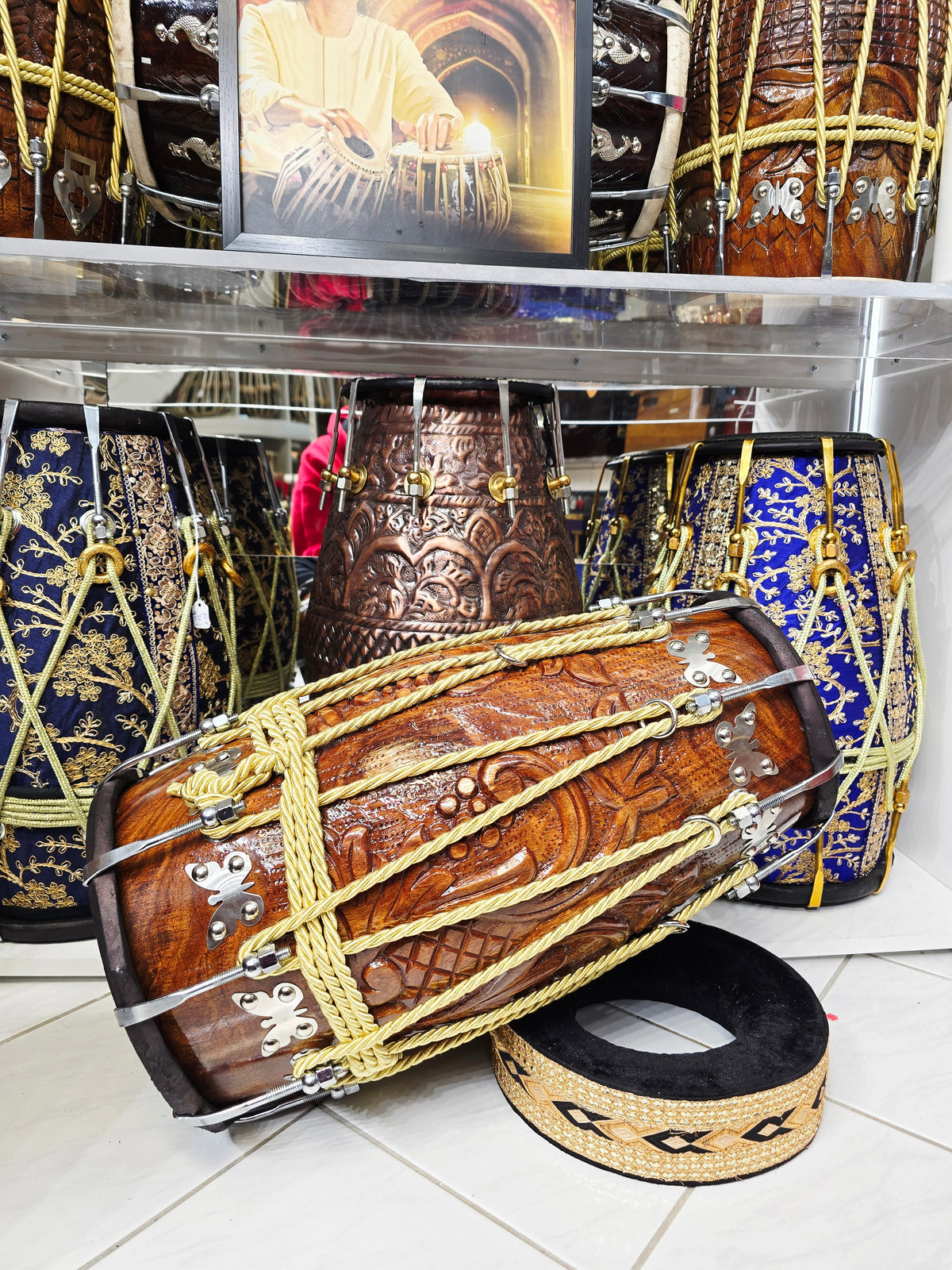 CARVEFORCE — 20″ Hand-Engraved Red Sheesham Dholak with Chrome Bolts & Black Skins