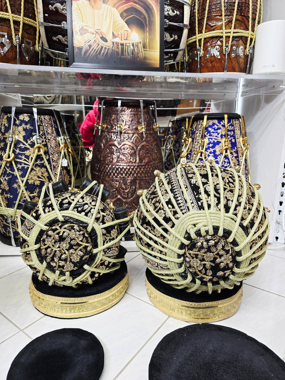 NOIR CROWN — 5.75″ C♯ Red Sheesham Dayan & 9″ Copper Bayan Tabla Set (Black & Gold Sherwani Wrapped · Bolted Set)