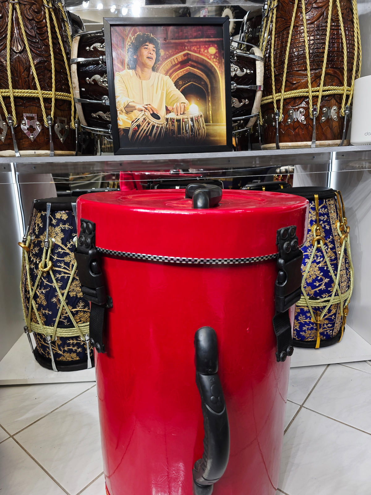 SCARLET VAULT — Dholak Hard Case (Cosmetic Blemishes · 4 Buckles · Dual Handles) (For Dholaks 18" & Under)