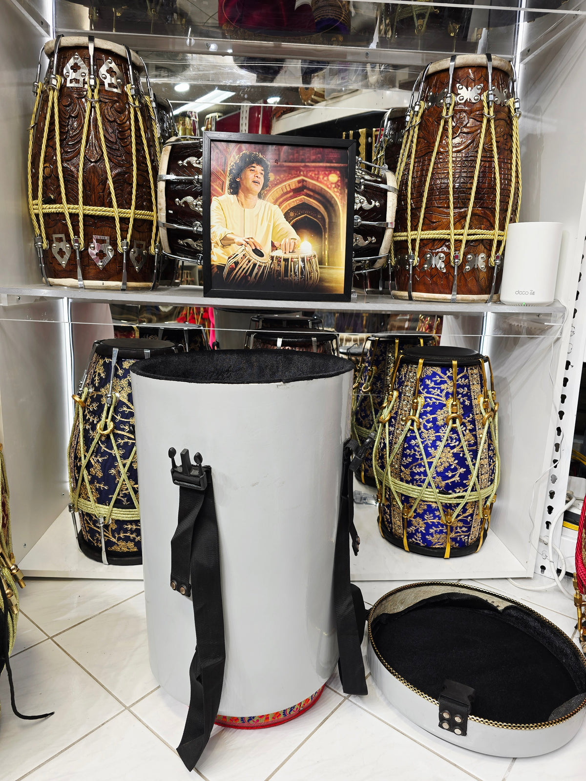 ASH SENTINEL — Dholak Hard Case (For Dholaks 18″ & Under · Cosmetic Blemishes · 4 Buckles · Dual Handles)