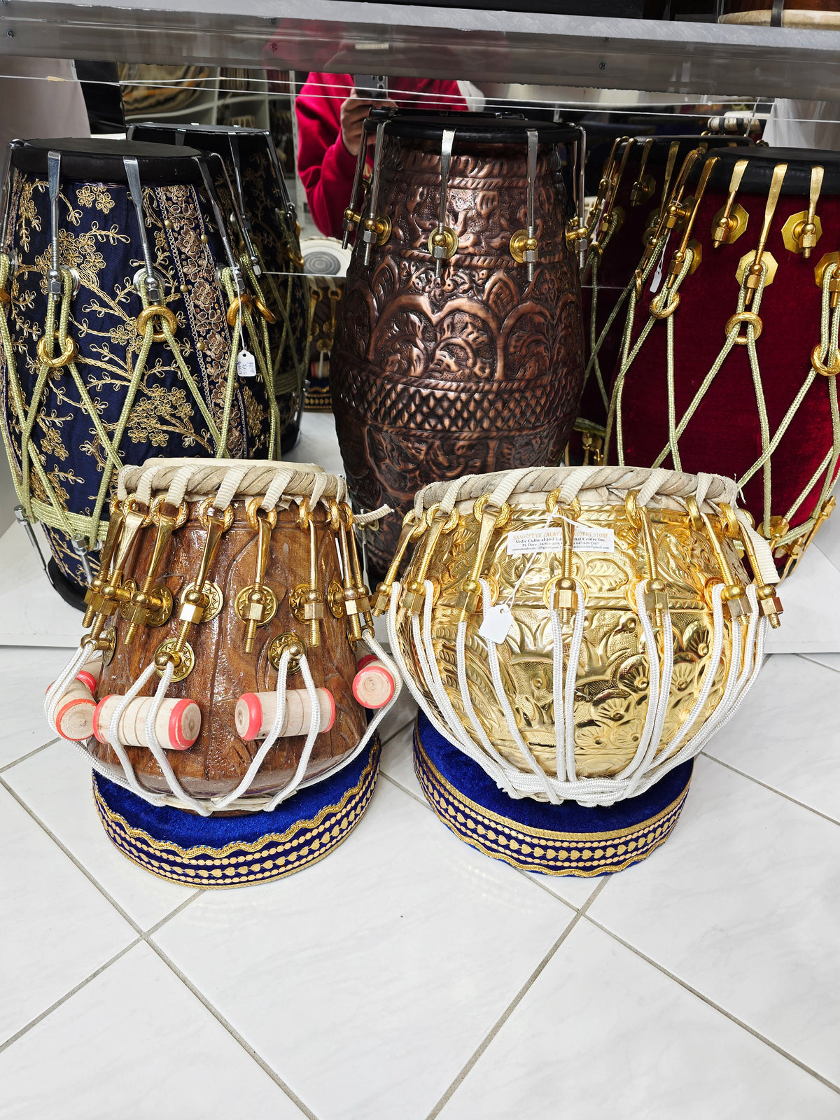 AURIC RIFT — 5.75″ D♯ Dayan & 9" 5.9 lb Hand-Engraved Brass Bayan Tabla Set (Exceptional Tone · Bolted Set)