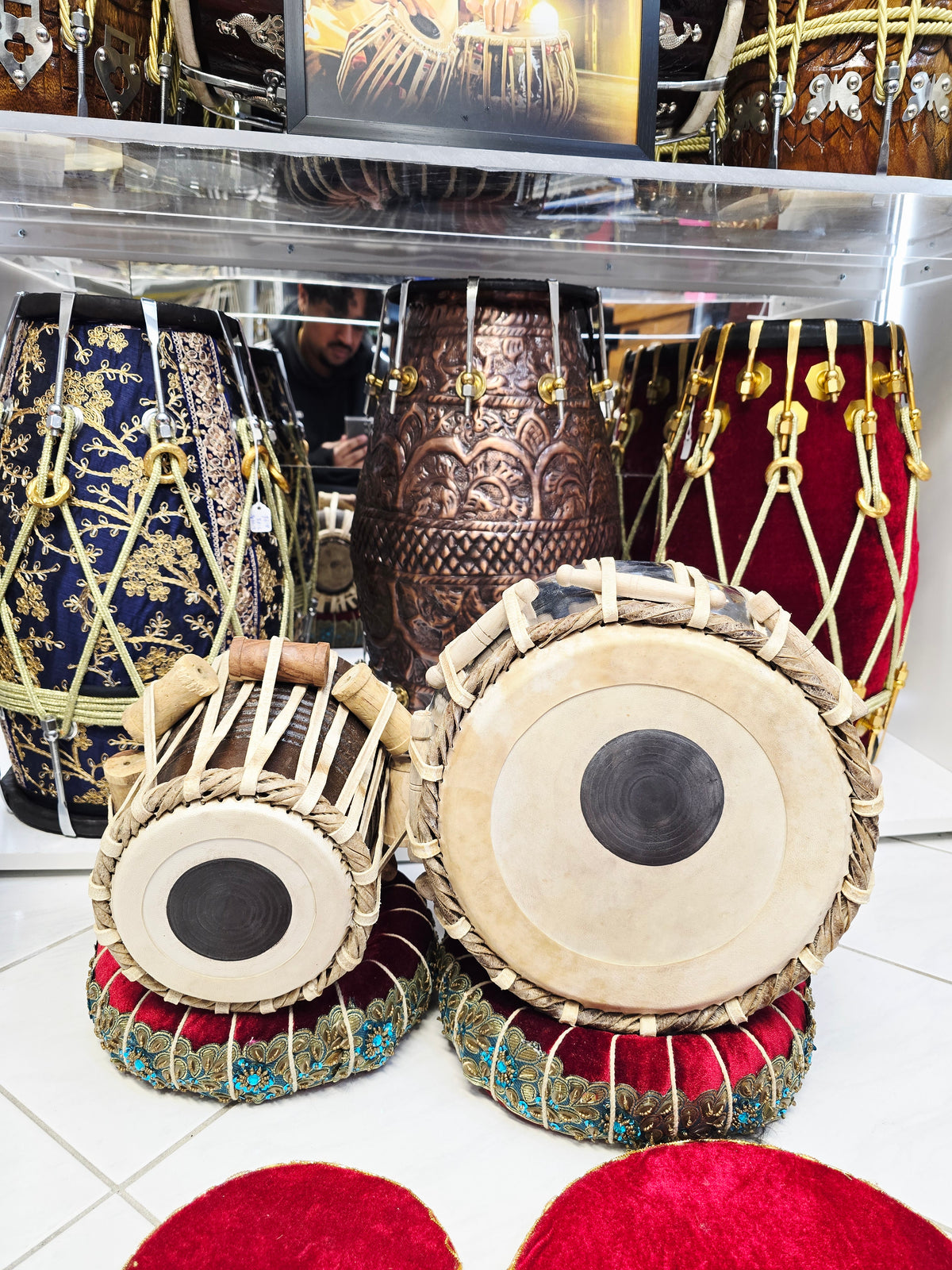 Riyaaz Forge – 5" Mango Wood D/D#/E Dayan + 9" Steel Bayan Refurbished Extremely Basic Student Tabla Set *Minor Cosmetic Blemishes