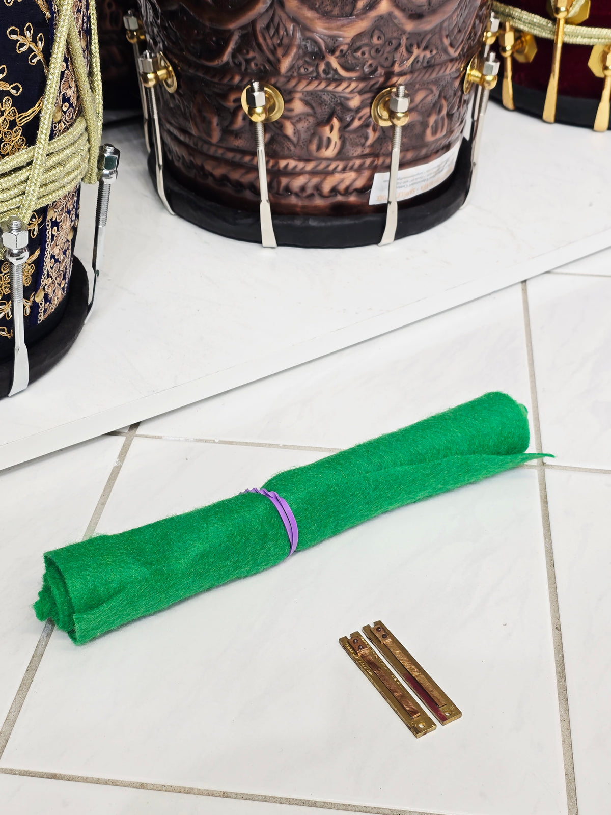 2 Bass Reeds + Green Felt