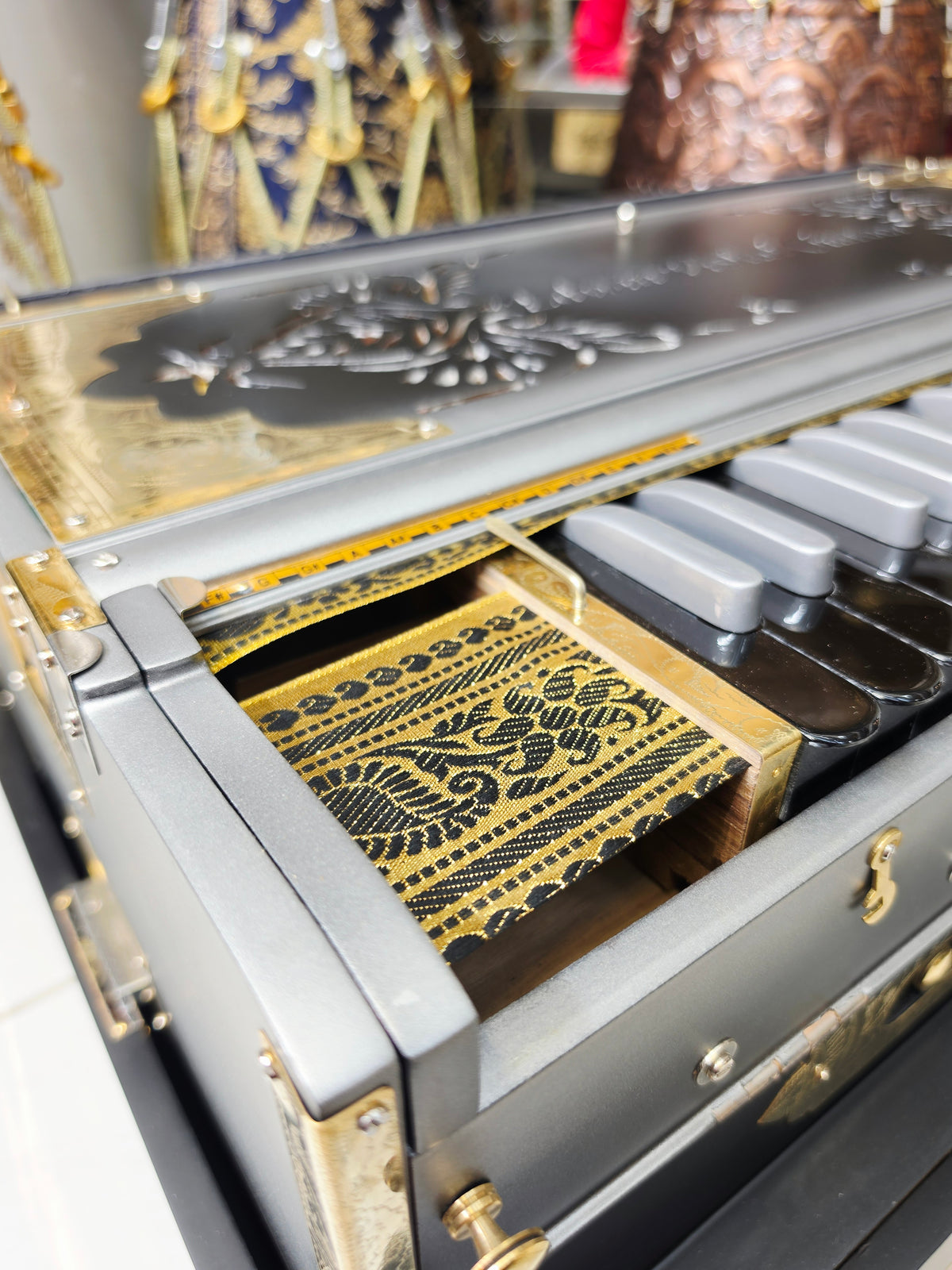 Sanjeev's Dad's Custom Harmonium Build Balance Link
