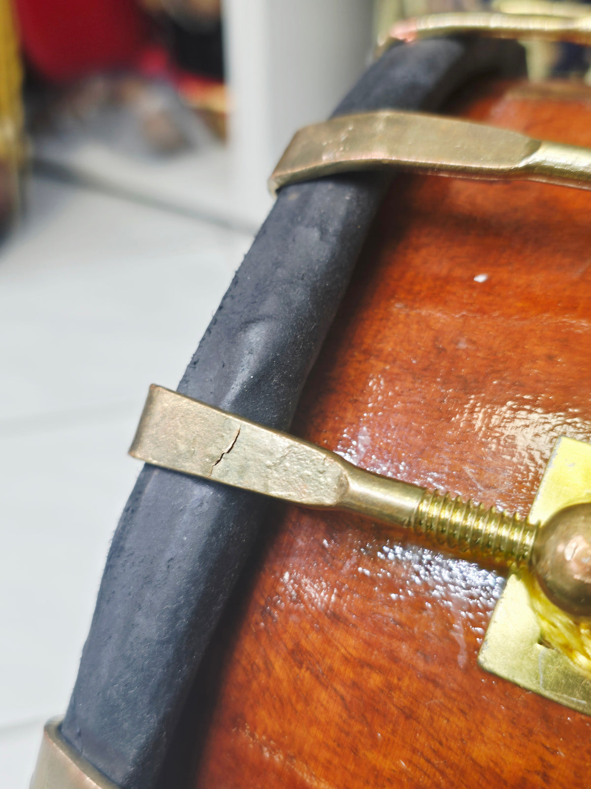 Swar Prithvi™ — Double Bolted Red Sheesham Dholak (Natural Wood Finish) Minor Cosmetic Blemishes Chipped Brass Bolt Coating