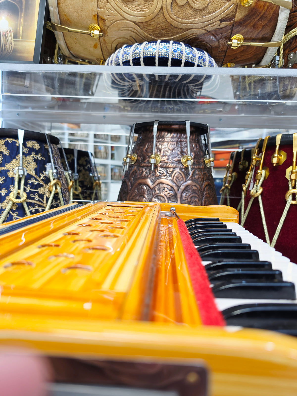 SurShine Traditional Wood Semi-Professional 32-Key Traveller Harmonium with Stoppers & Coupler (Sparkly Gloss Finish, Cosmetic Blemishes) Including Shipping for Lila
