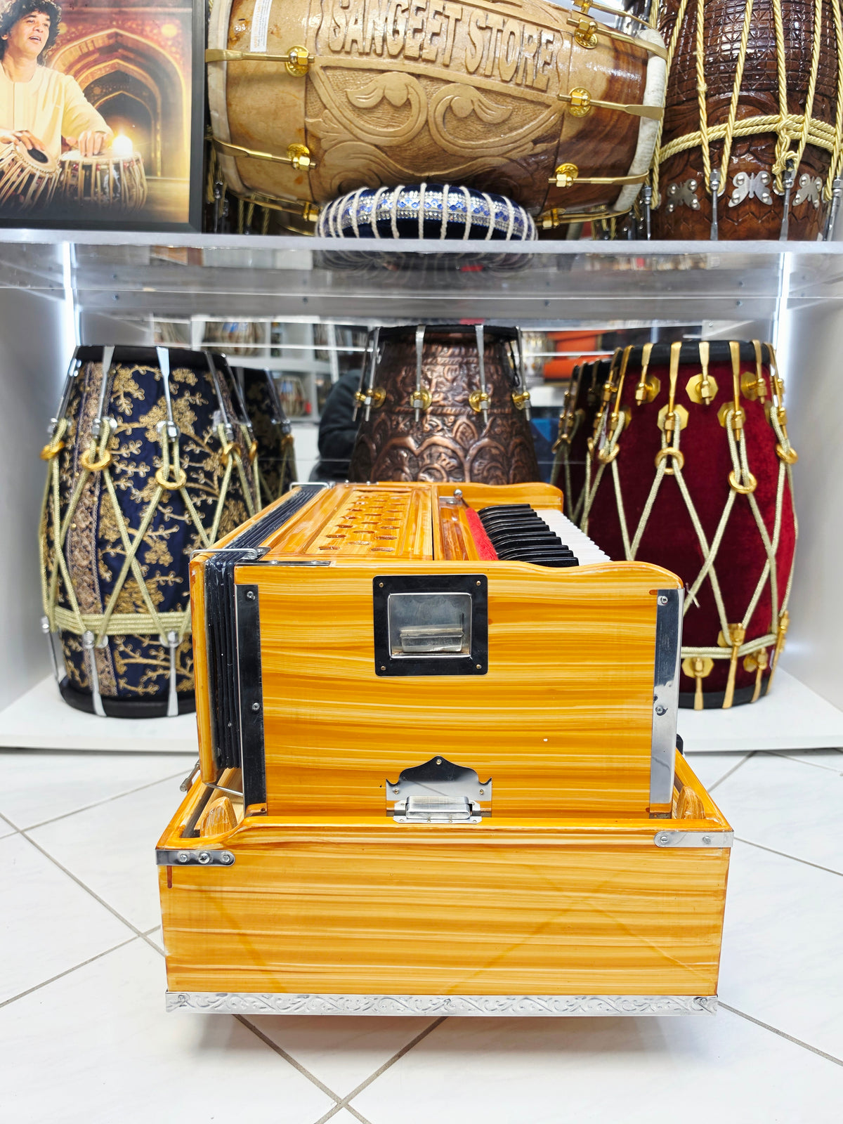SurShine Traditional Wood Semi-Professional 32-Key Traveller Harmonium with Stoppers & Coupler (Sparkly Gloss Finish, Cosmetic Blemishes) Including Shipping for Lila