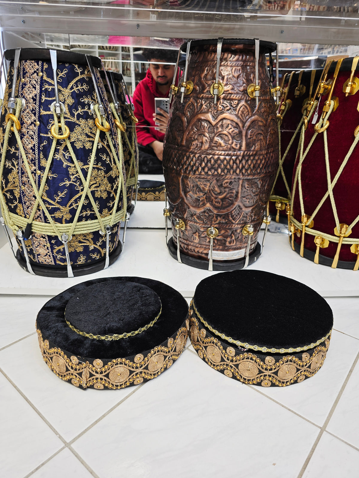Noir Zari Aasan Set: Premium Velvet Tabla Rings & Covers