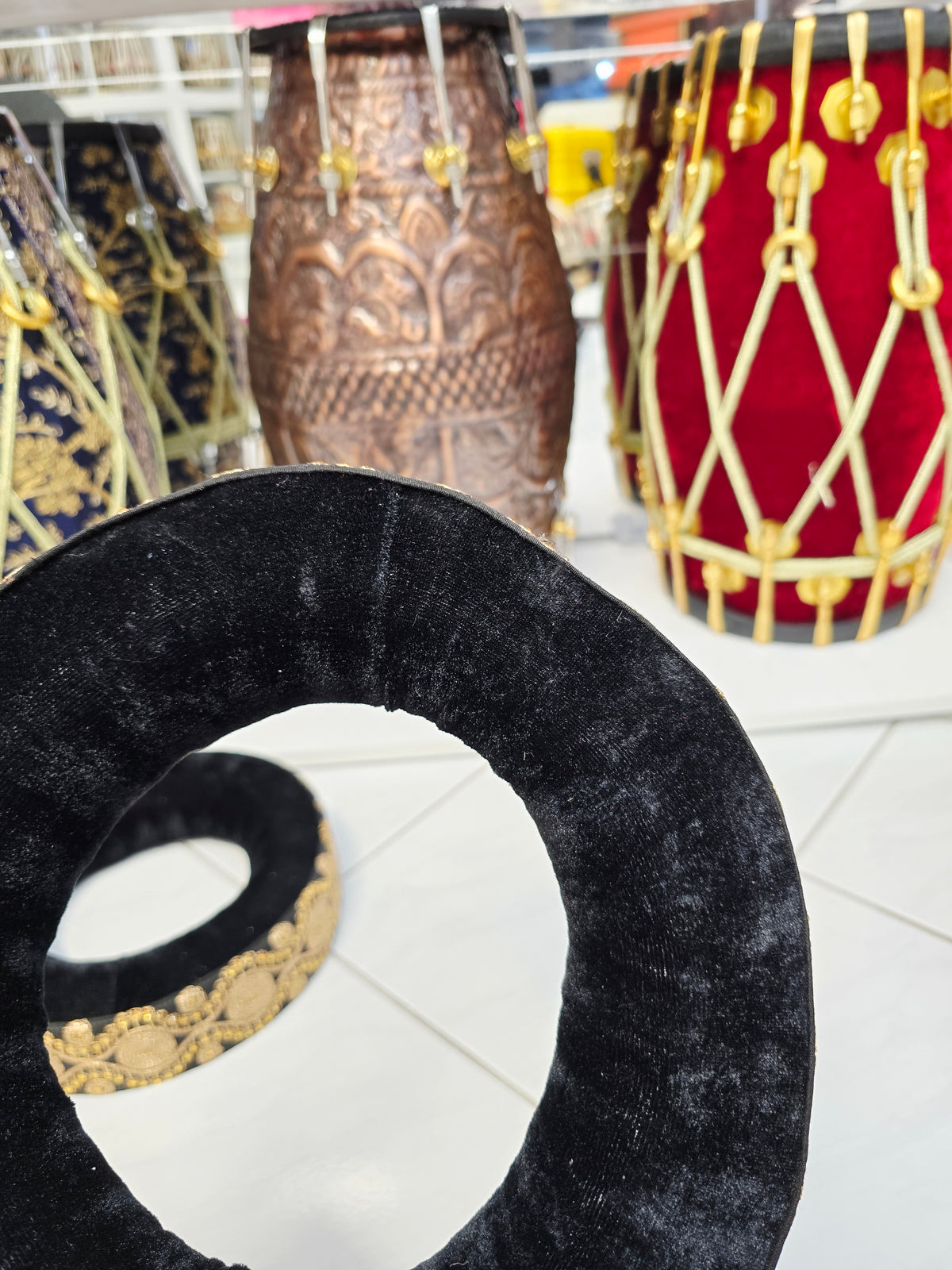 Noir Zari Aasan Set: Premium Velvet Tabla Rings & Covers