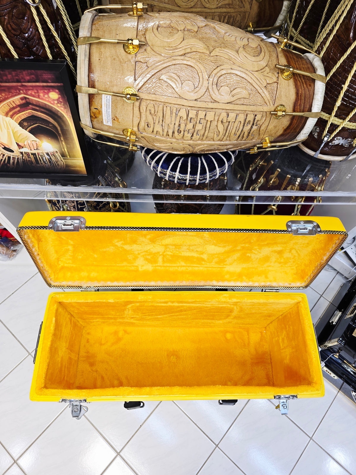 Kanak Vahana Vault — Yellow 3 Reed 13-Scale Changer Traveler Case (Minor Cosmetic Blemishes)