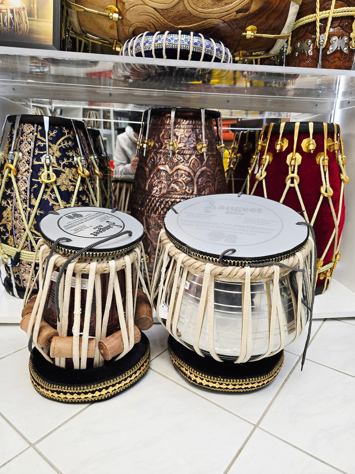 Arvian 5.5" D#/E Red Sheesham Dayan + 9.25" 3.5kg Brass Bayan Economy Intermediate Tabla Set Minor Cosmetic Defects