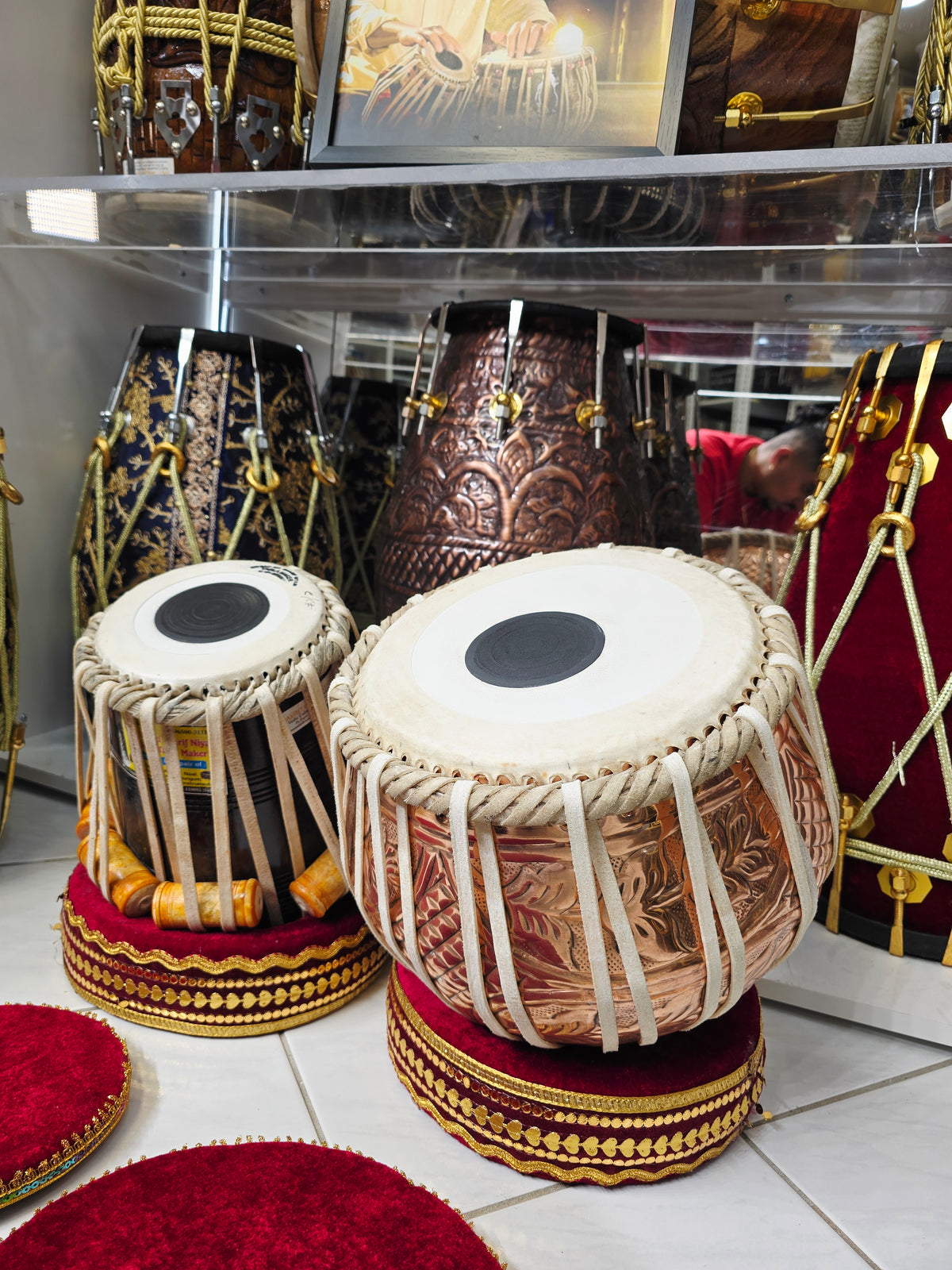 Kalyantra 6" C/C# Mohd. Sharif Niyazi & Sons Dayan + 9.25" Engraved Copper Bayan Concert Tabla Set * Very Minor Cosmetic Blemishes, and Barely Noticeable Hissing