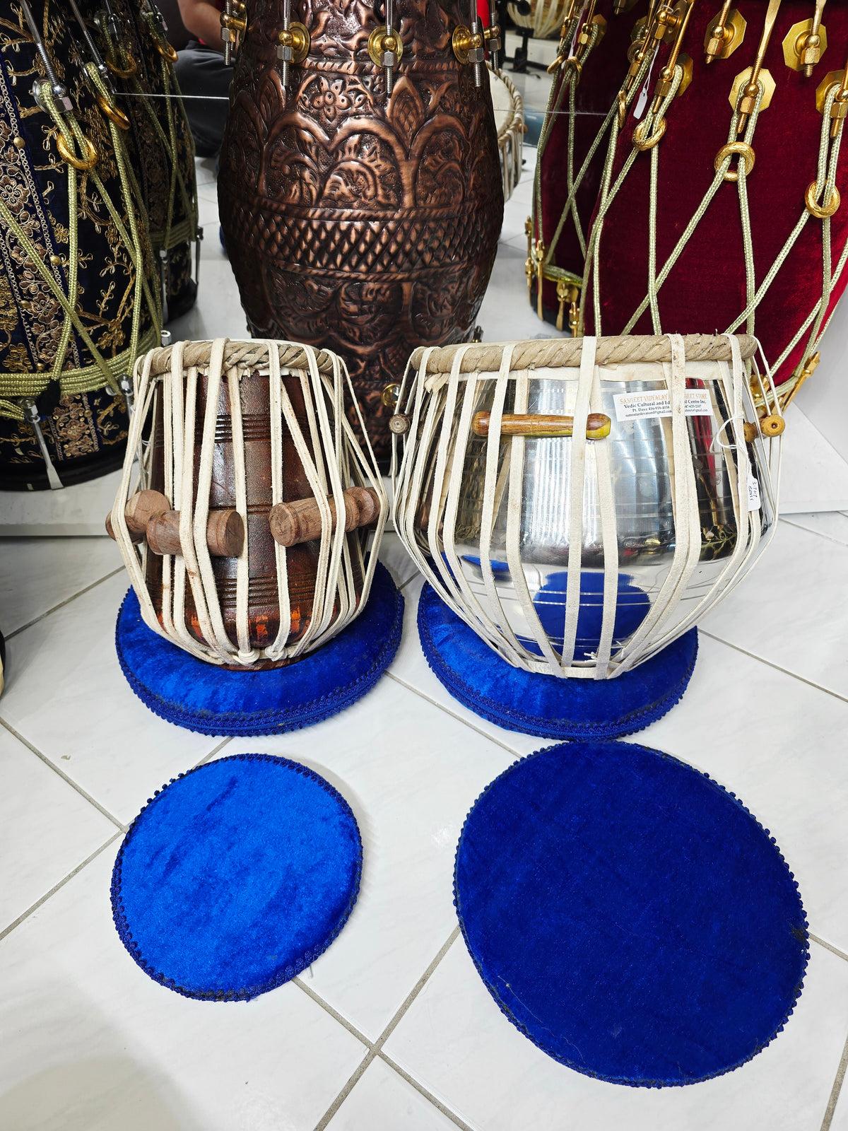 Neelsur™ Semi-Professional Tabla Set – 5.25" D# Red Sheesham Dayan & 3.7kg Brass Bayan | Minor Cosmetic Defects & Minor External Filled Crack