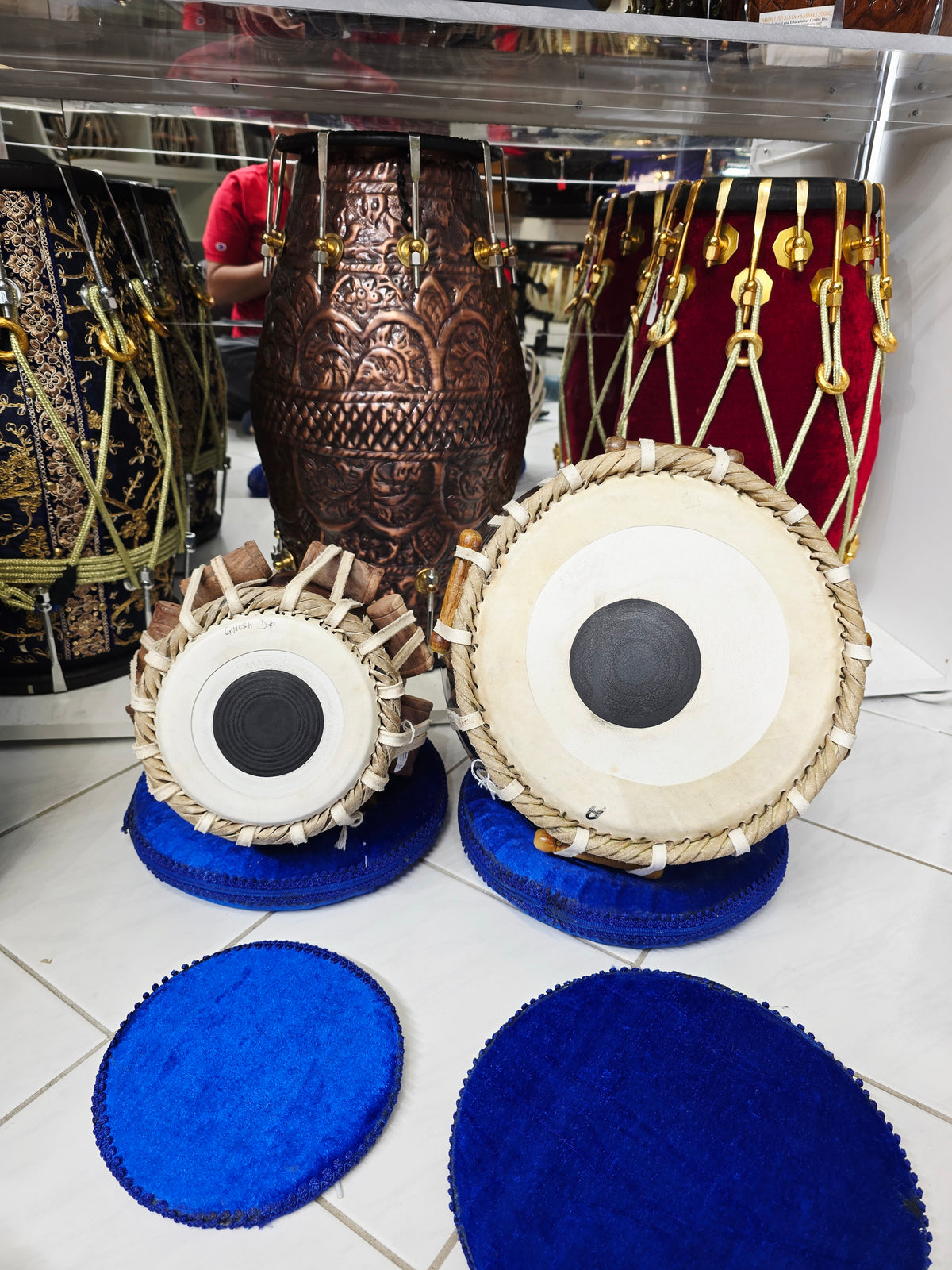 Neelsur™ Semi-Professional Tabla Set – 5.25" D# Red Sheesham Dayan & 3.7kg Brass Bayan | Minor Cosmetic Defects & Minor External Filled Crack