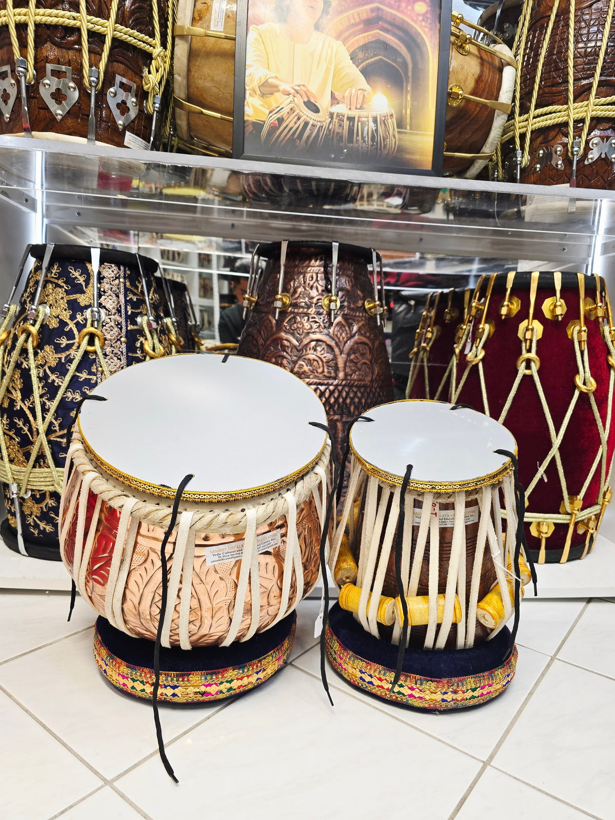 Aurelios Pro 5.25" D/E Red Sheesham Dayan + 9.25" 3kg Engraved Copper Bayan Tabla Set *Very Minor Cosmetic Blemishes