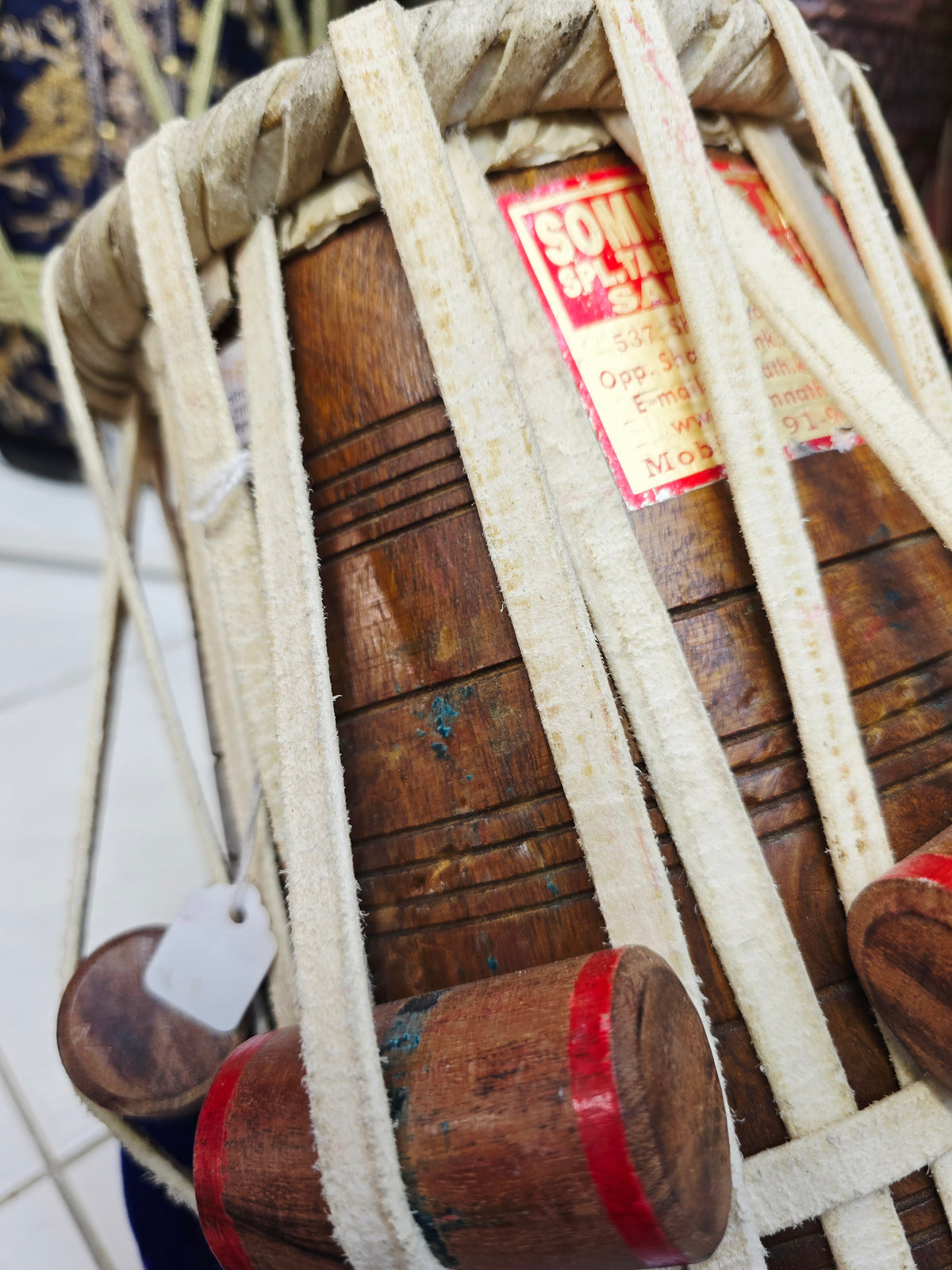 Artisan Revival Kakade Dayan - 6" B/C Refurbished Red Sheesham Dayan with Iqbal Skin *Minor Cosmetic Blemishes & Barely Noticeable Open Note Vibration