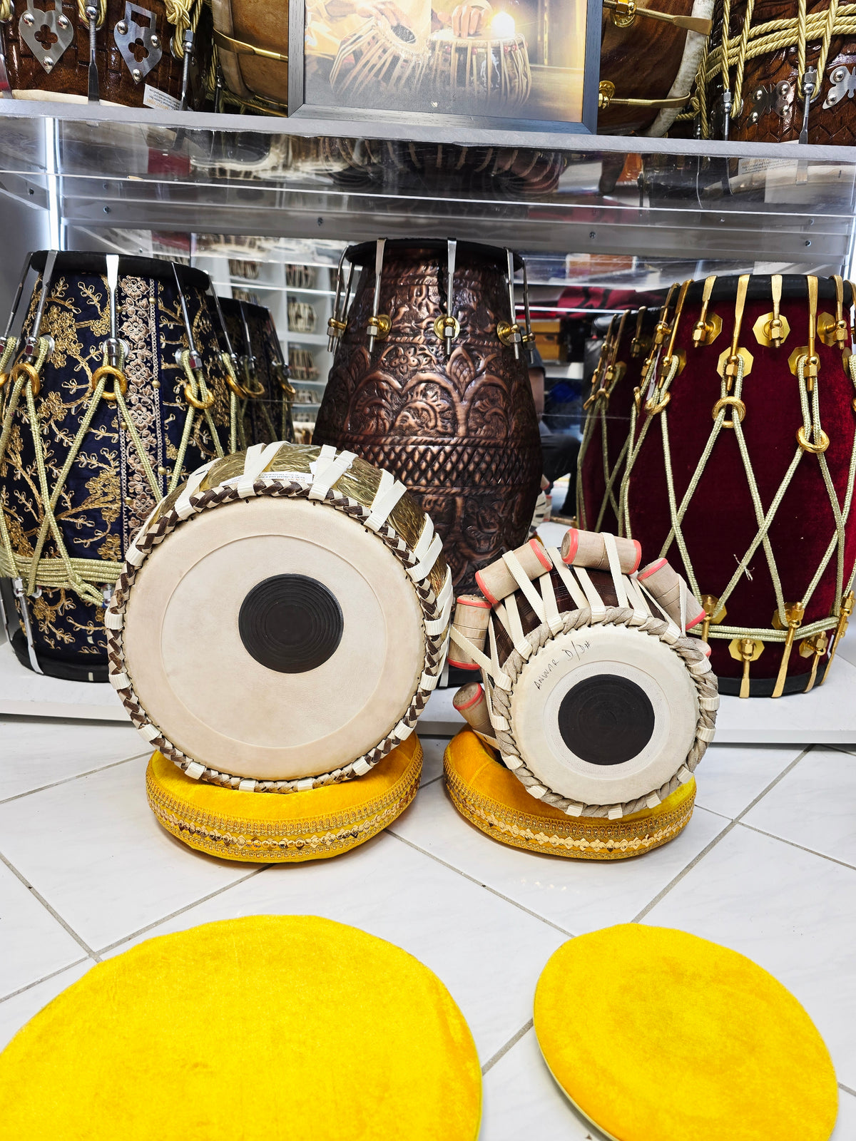 Golden Crest Student Tabla Set – 9.25" Gold-Plated Engraved Steel Bayan & 5.5" D/D# Red Sheesham Dayan (Very Minor Cosmetic Blemishes)