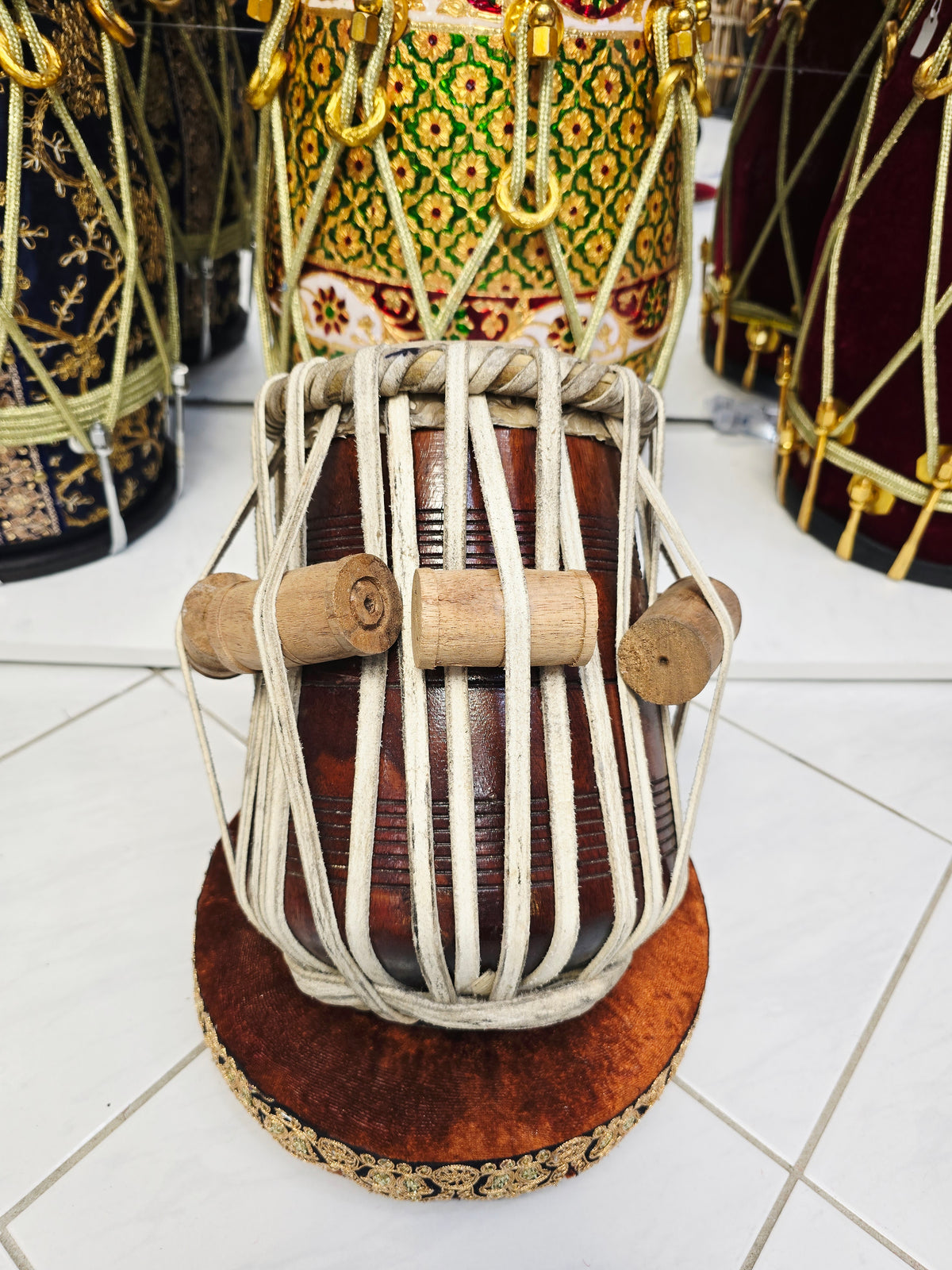Sur Naad Legacy | 5.75" D Red Sheesham Dayan