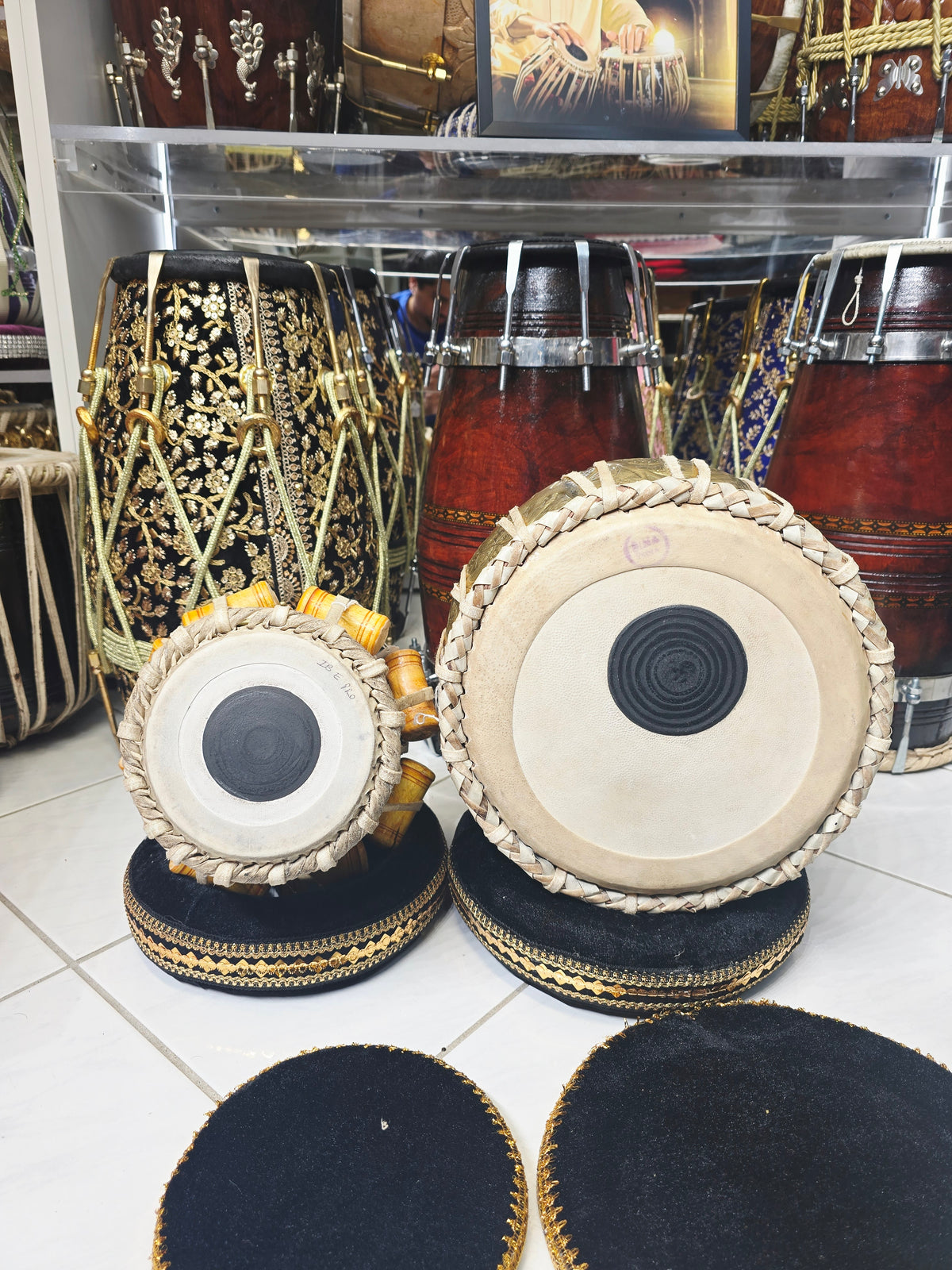 Svarna Pravesh | 9.25" Bayan + 5.25" D#/E Refurbished Dayan Student Quality Tabla Set *Cosmetic Blemishes