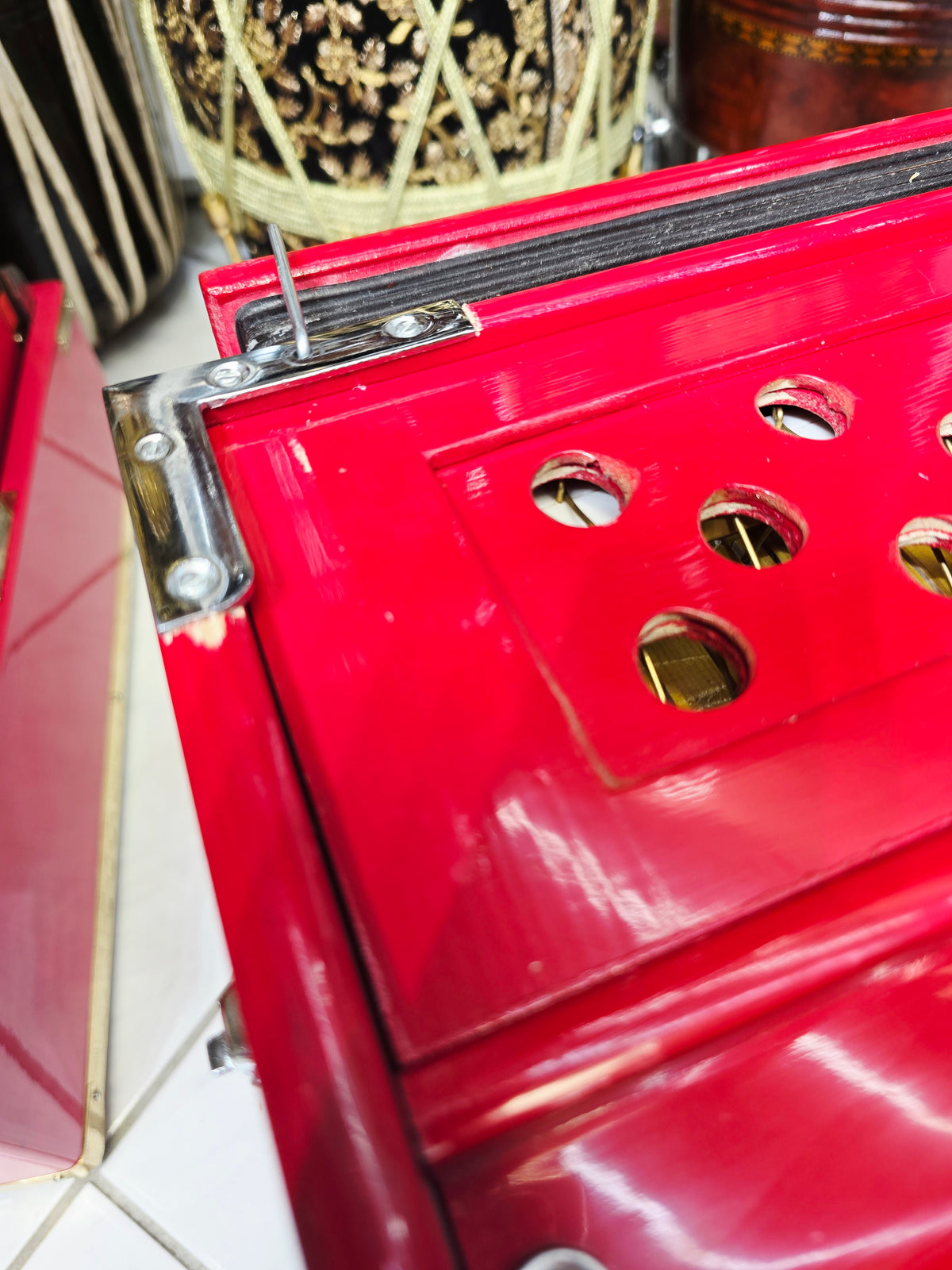 Crimson Melody: Compact Red 32 Key Semi-Pro Boxed Harmonium (with Minor Cosmetic Imperfections) with Coupler (Without Stoppers)