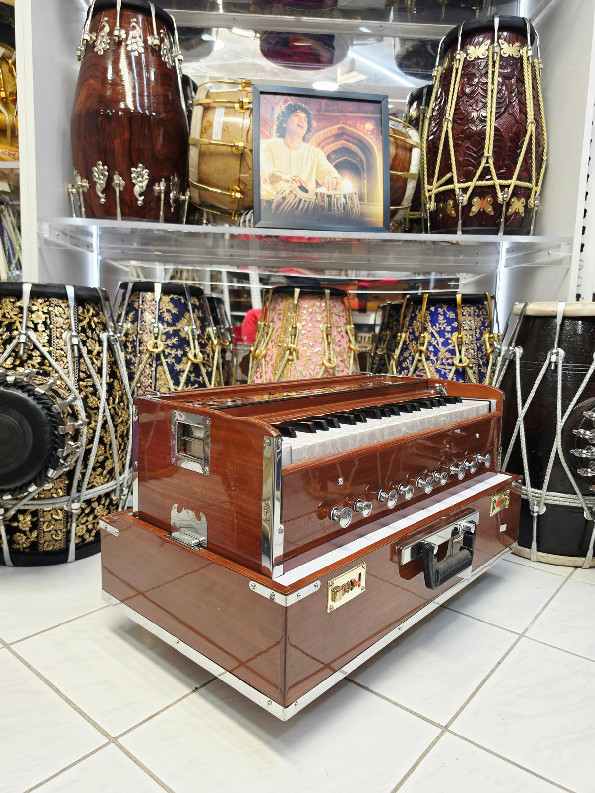 Amrit Professional Traveller™ 42-Key 2 Reed Harmonium – Minor Cosmetic Defects