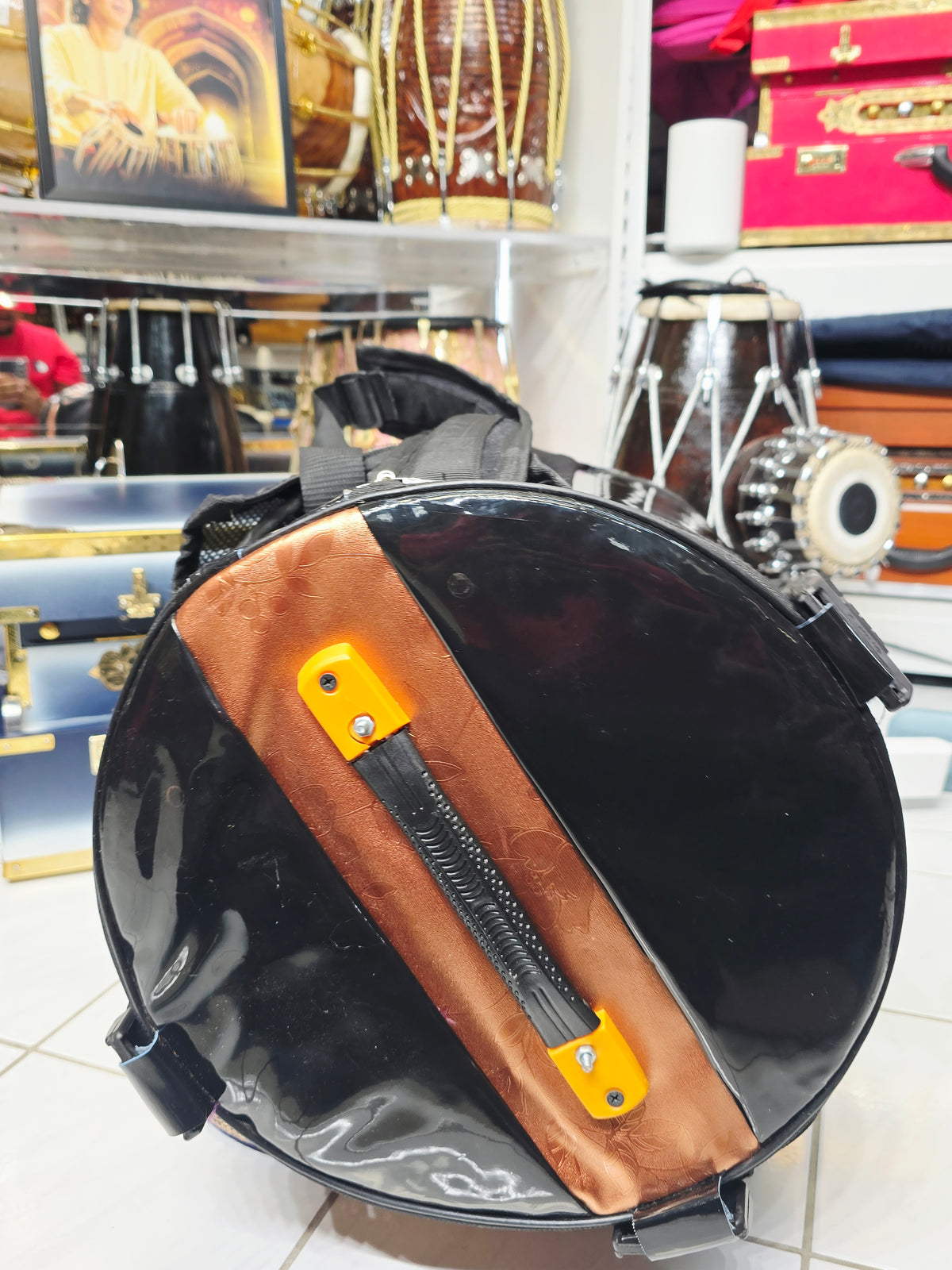 Guardian Pro Premium Padded Soft Dholak Carry Case with Plush Interior & Accessory Pockets *Very Minor Cosmetic Blemishes (Up to 19.75" Dholak)