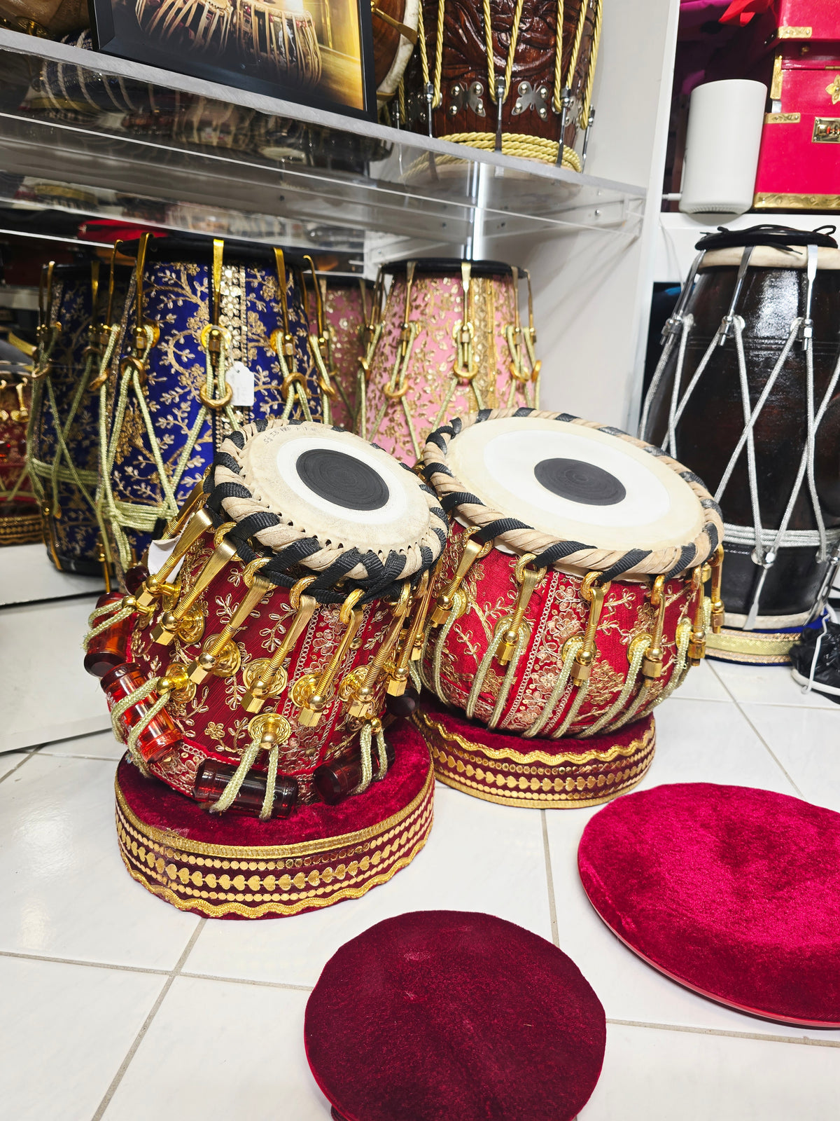 Rakta Darbar Imperial: 5.25" F/F# Red Sheesham Dayan & 9.25" Copper Bayan Red Sherwani Bolted Tabla Set – Exceptional Bayan Tone