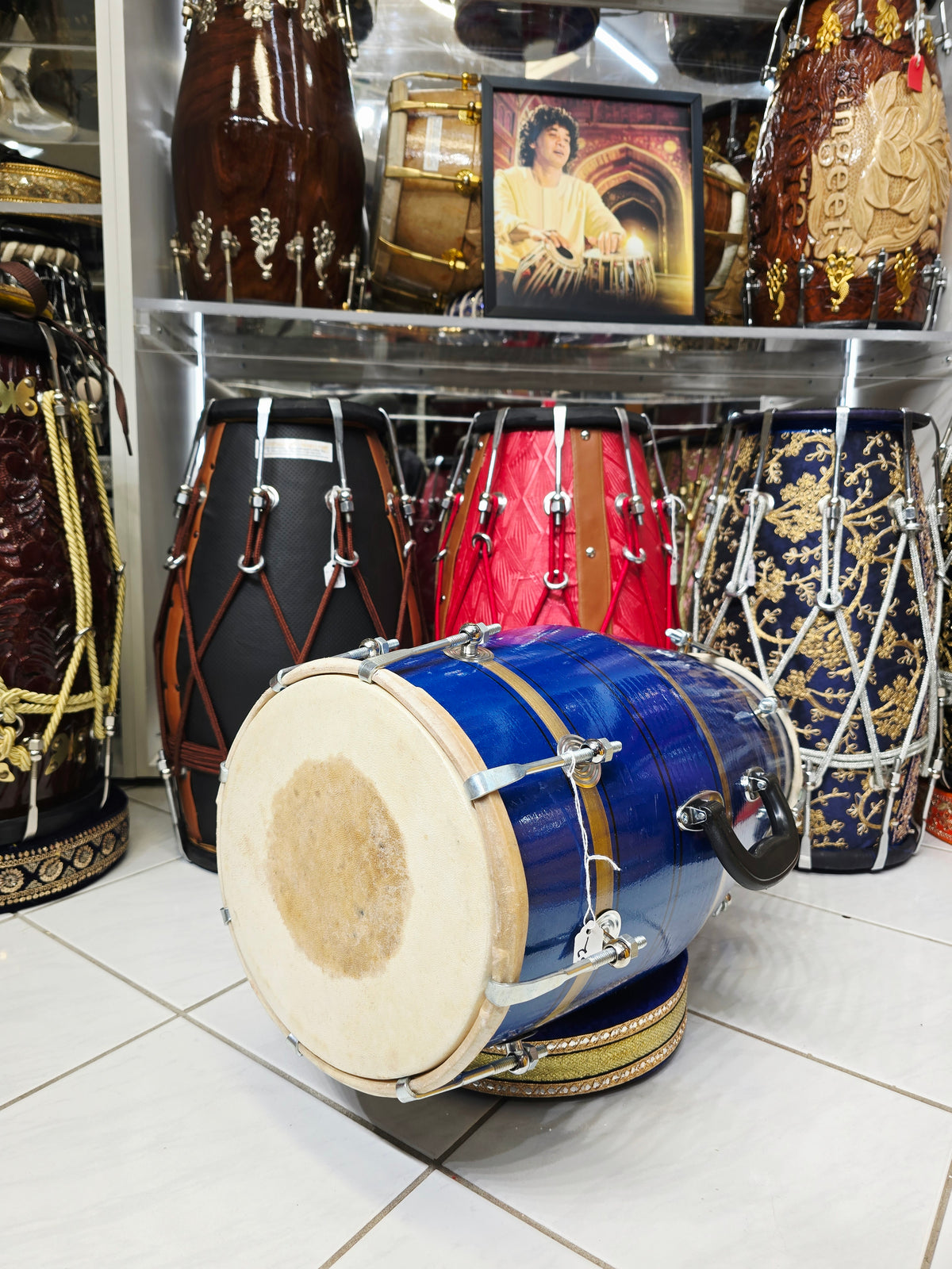 Neel Vajra – Electric Sapphire Blue & Champagne Gold Striped Student Dholak with Black Pinstripes & Carrying Handle *Minor Cosmetic External Cracks & Blemishes (B2)