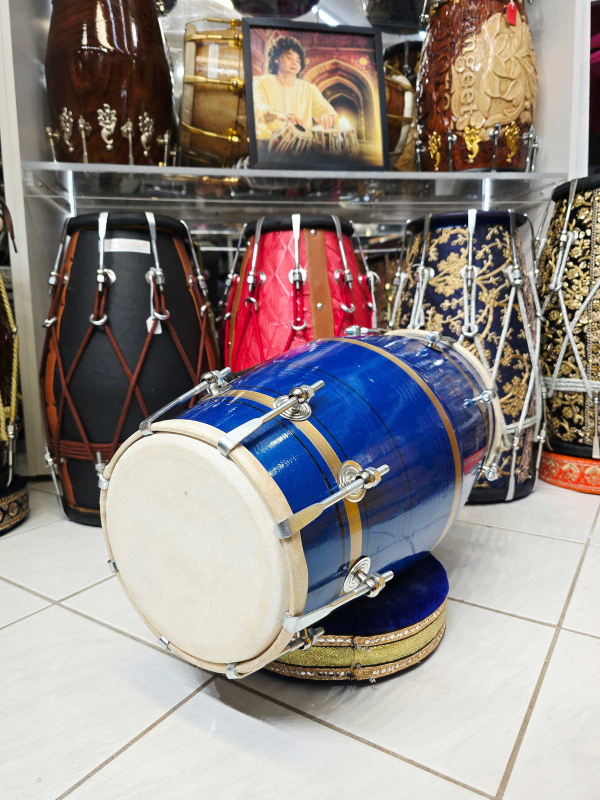 Neel Vajra – Electric Sapphire Blue & Champagne Gold Striped Student Dholak with Black Pinstripes & Carrying Handle *Minor Cosmetic External Cracks & Blemishes (B2)
