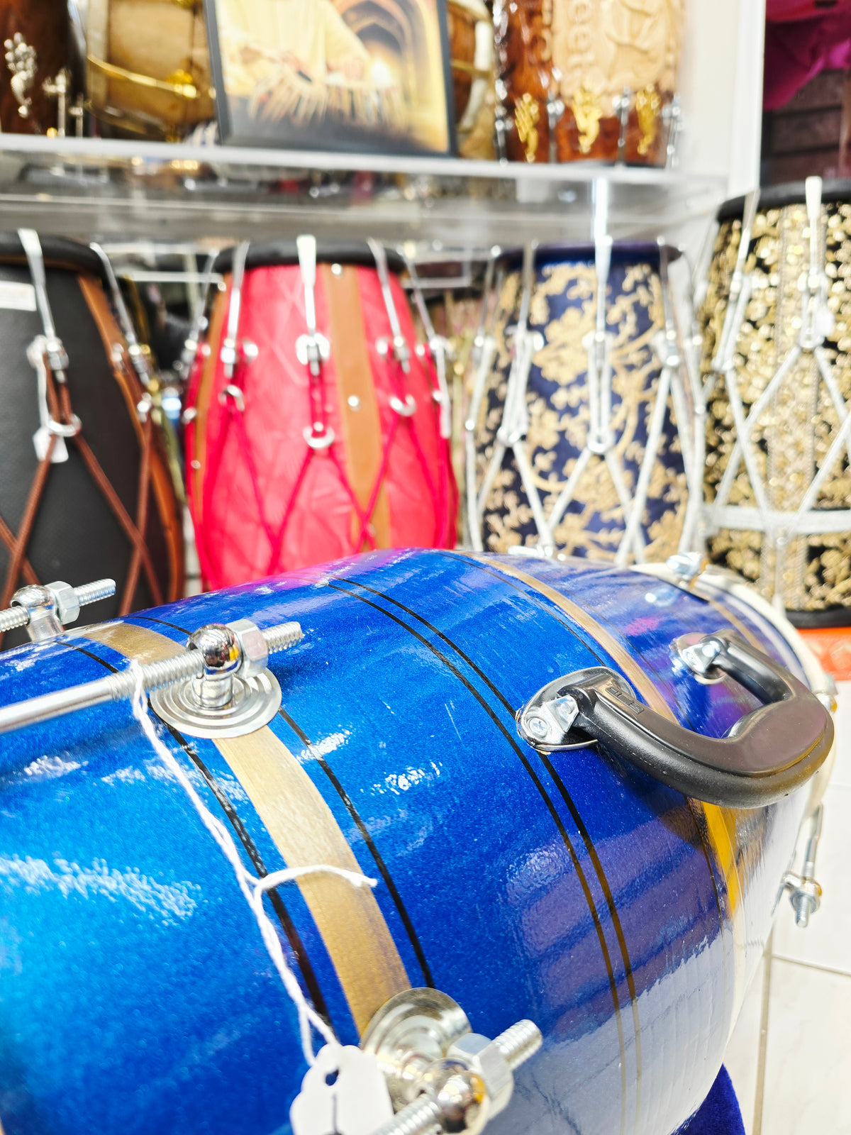 Neel Vajra – Electric Sapphire Blue & Champagne Gold Striped Student Dholak with Black Pinstripes & Carrying Handle *Minor Cosmetic External Cracks & Blemishes (B2)