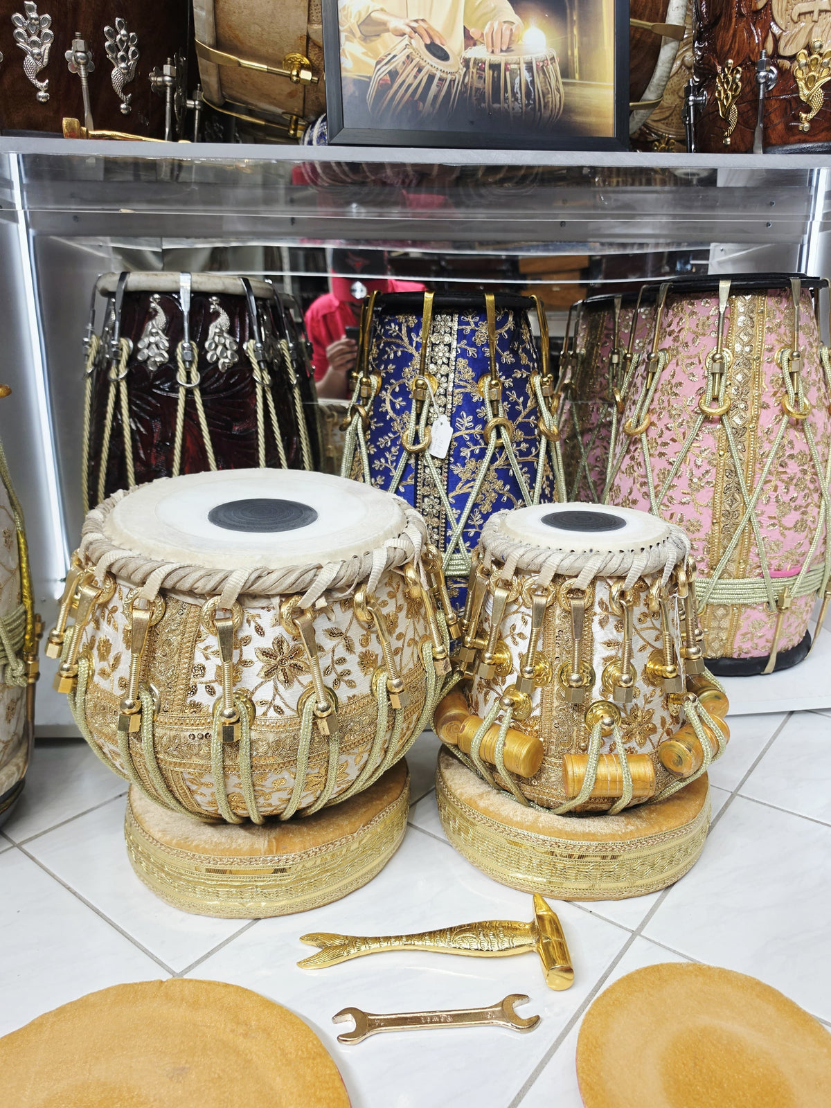 Svarnadhara 5.75" Red Sheesham C#/D Tabla Set with 9.25" Copper Bayan