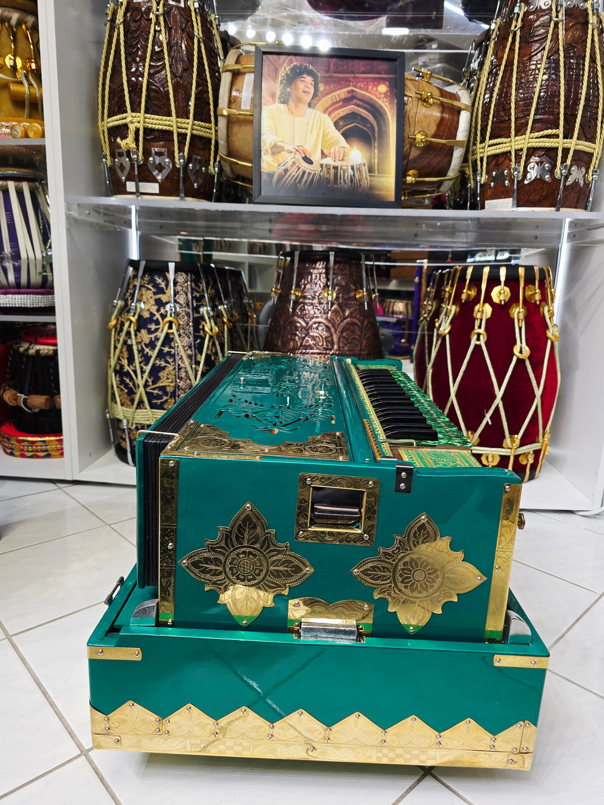 Emerald Royale 3 Reed BMF 13-Changer Custom Harmonium
