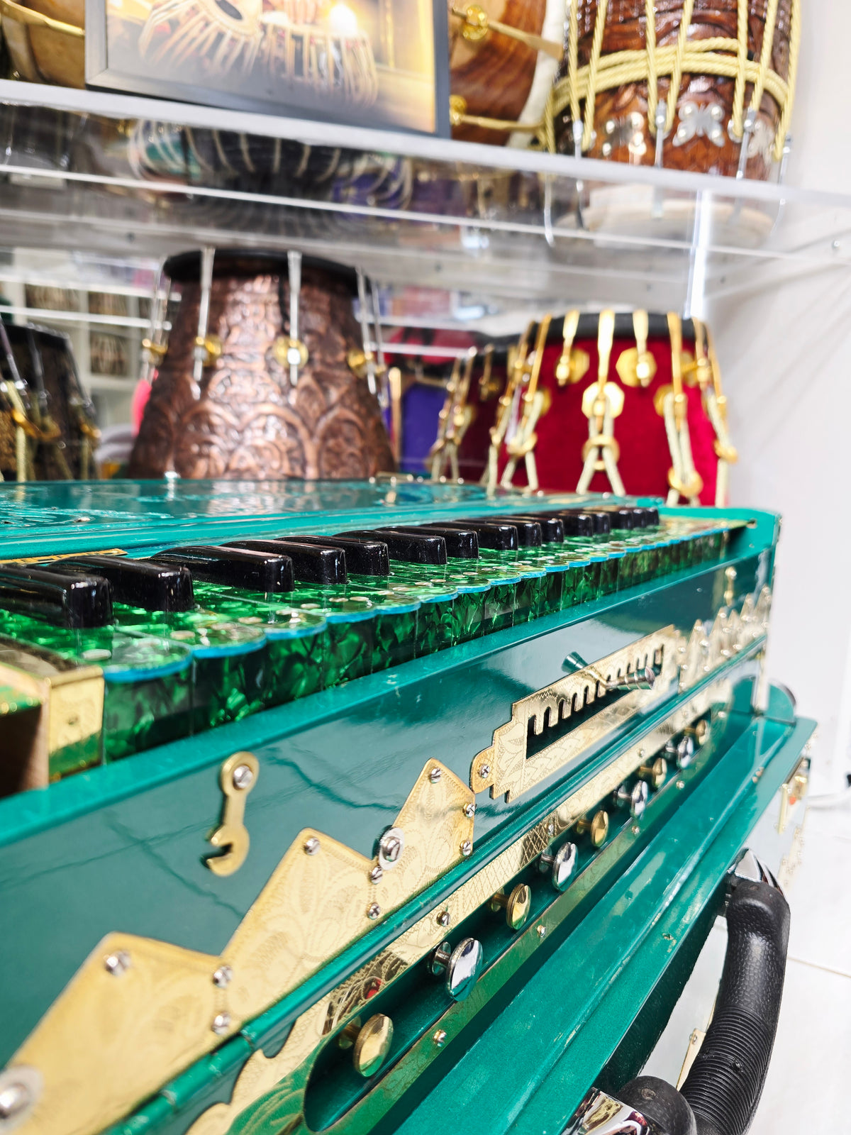 Emerald Royale 3 Reed BMF 13-Changer Custom Harmonium