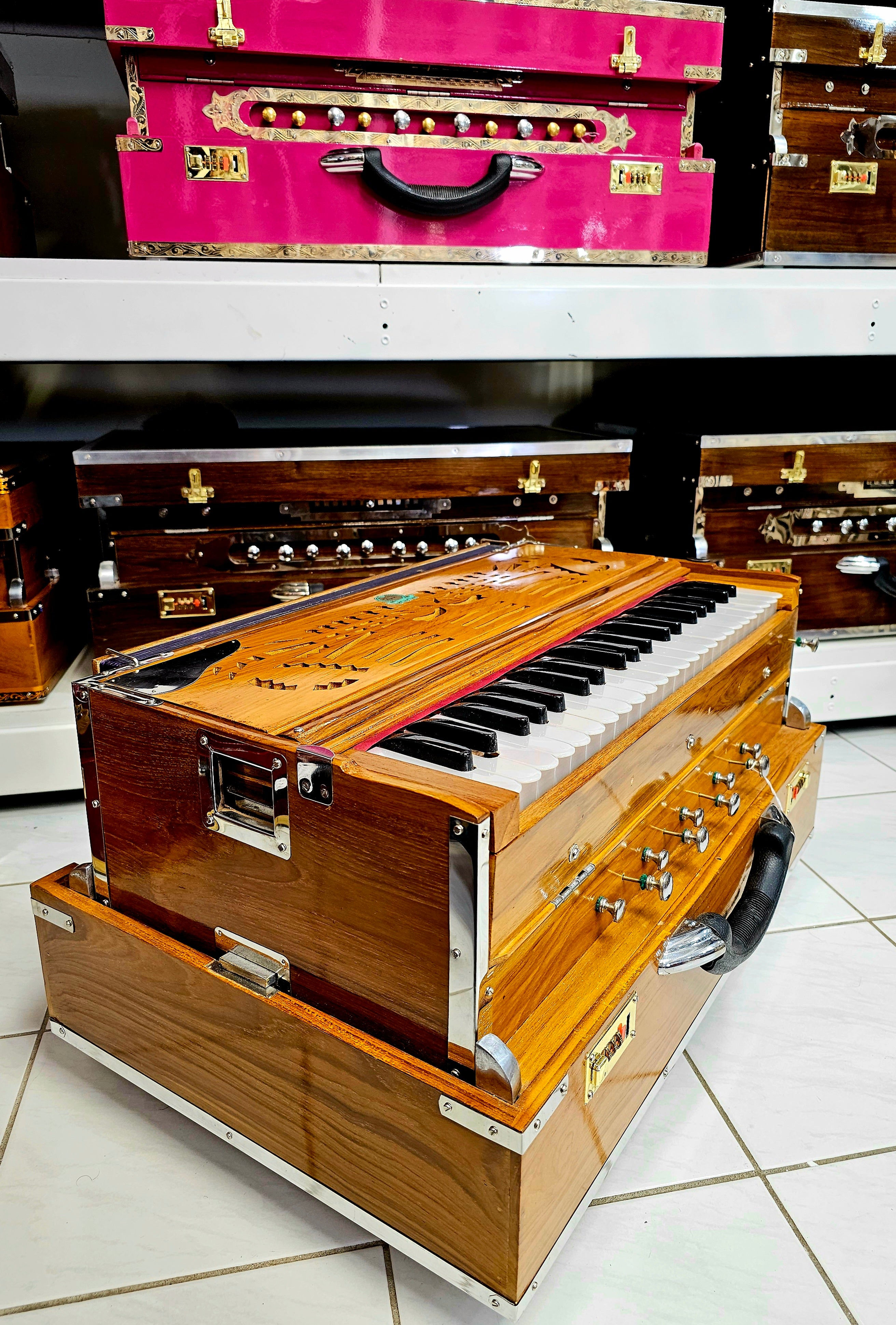 Premium Monoj Sardar 3-Reed Non-Scale Changer Harmonium - Sangeet Store