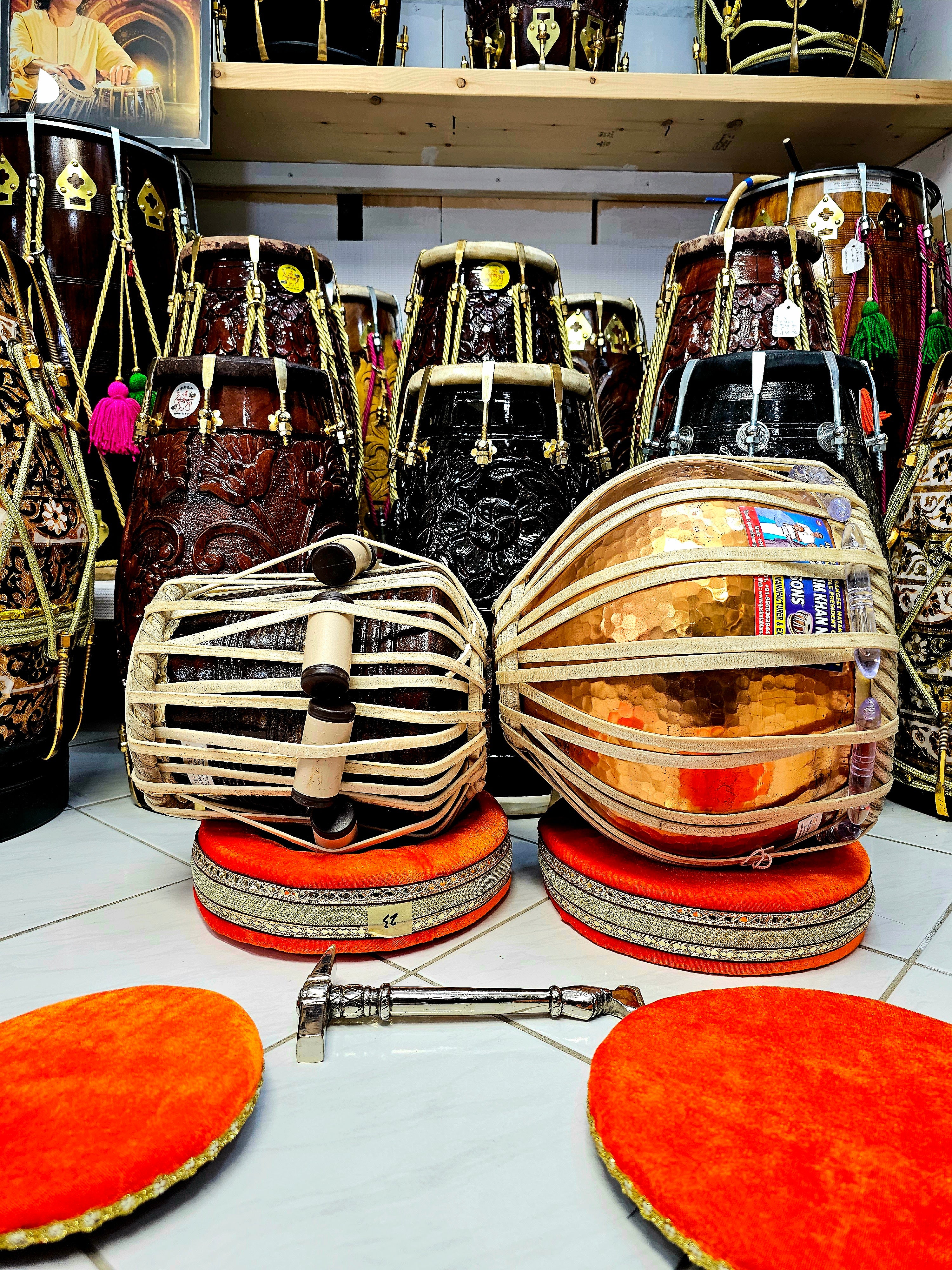 Resonant Heritage Qasim Tabla Set - 6" B Red Sheesham Dayan and 9.5" Bronze Copper Bayan