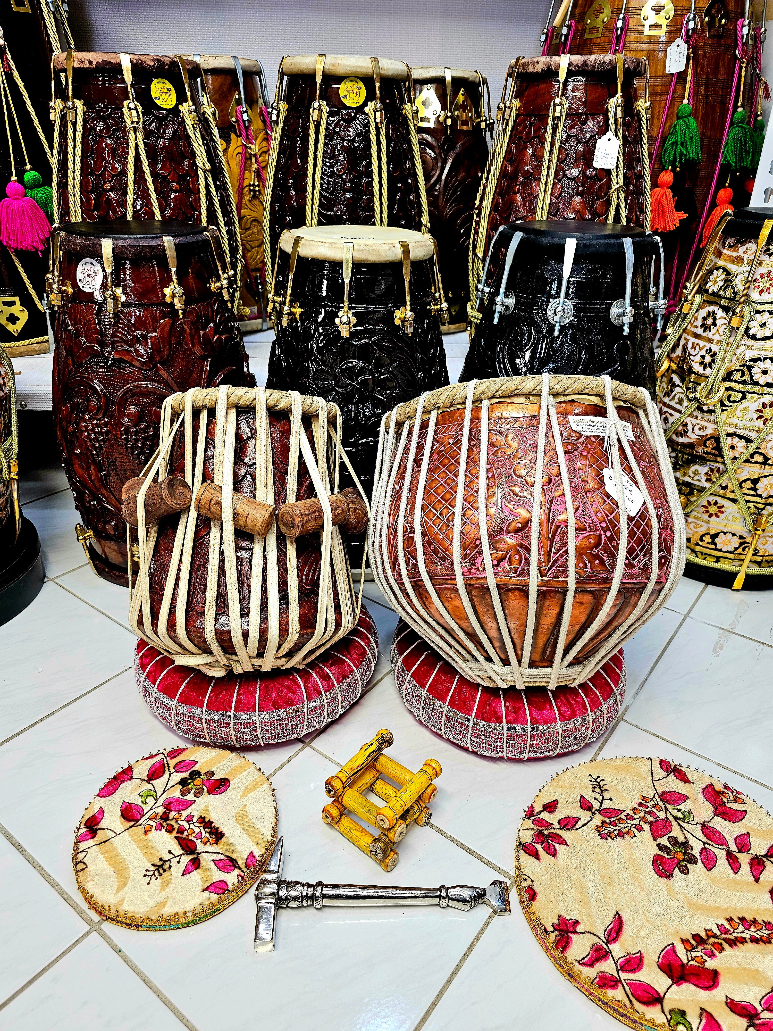 Enchanted Harmony Tabla Set - 5.75" C# Red Sheesham Engraved Dayan with Pink Outlines and 9.5" Engraved Bronze Copper 5.0kg Bayan with Pink Outlines